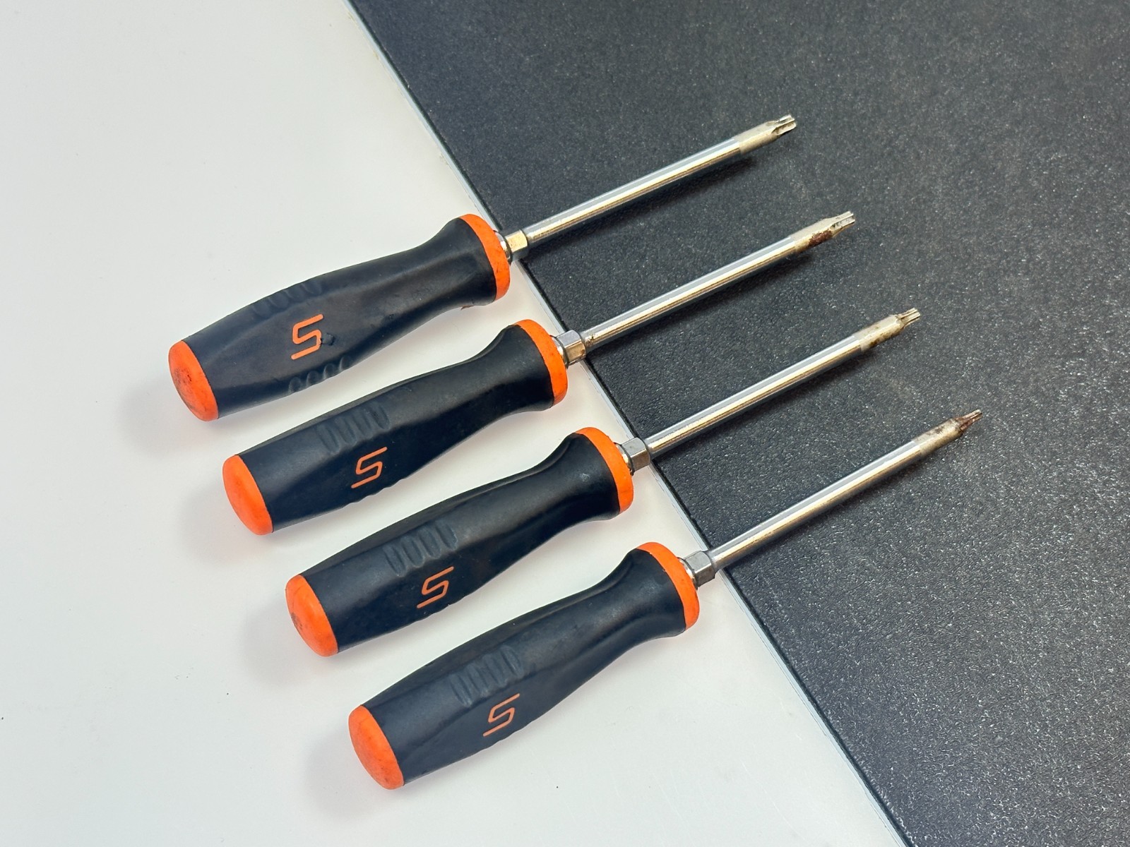 ?? Snap-on Tools USA SGTX40BO Torx Set T8-T20 Miniature Torx Orange Soft Grip