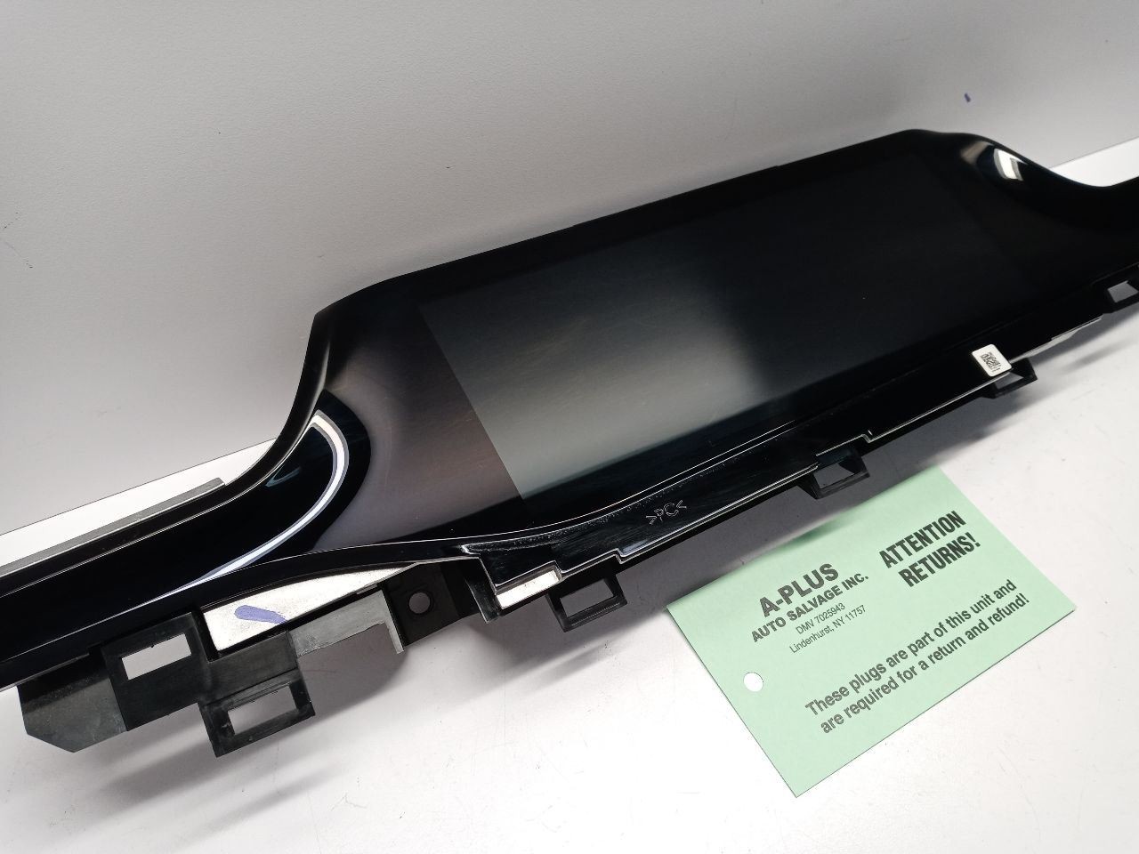 2022 Grand Cherokeee OEM Passenger Display Screen ID 68428545AI Fits 2022-2025