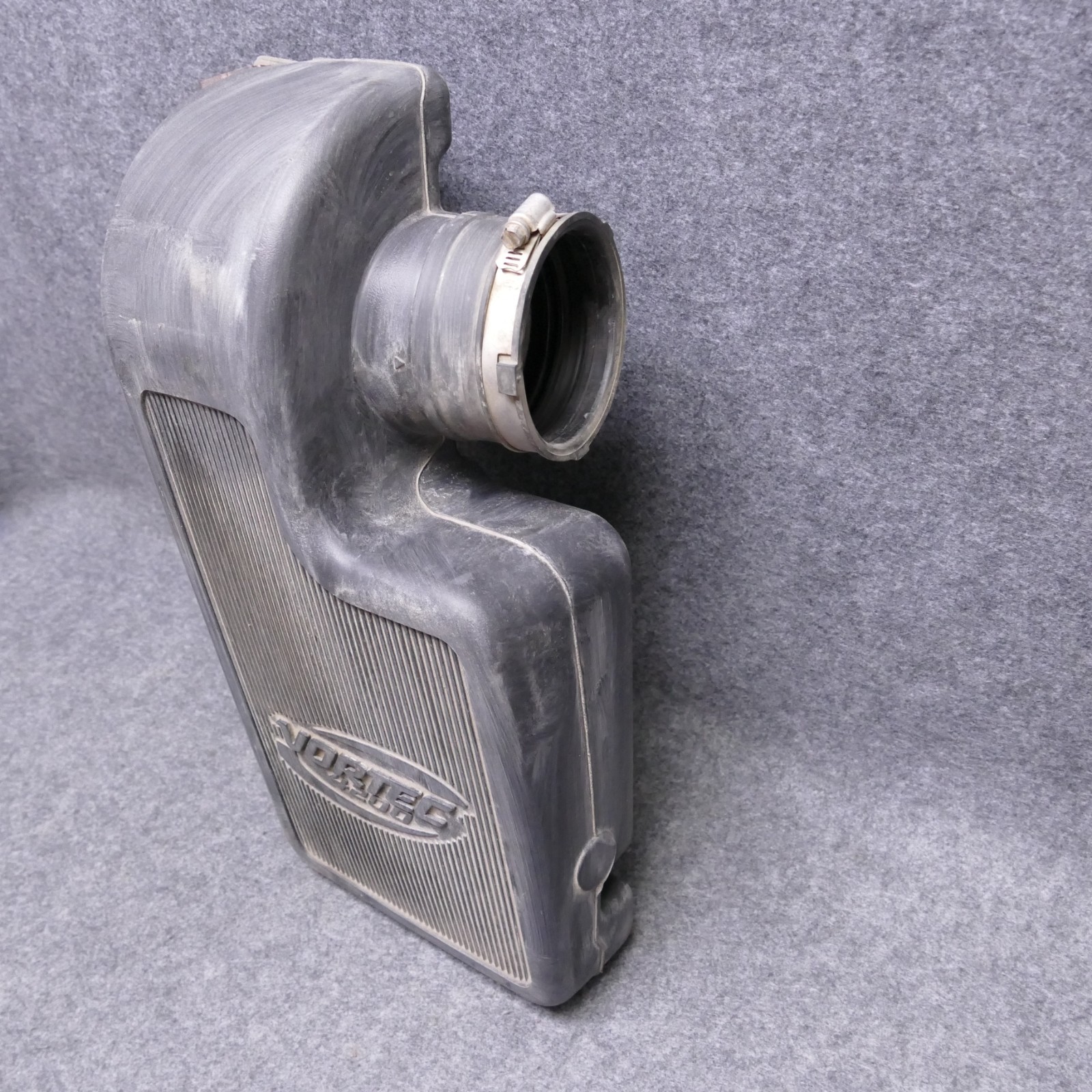 2003-2008 Envoy Trailblazer 4.2 Air Intake Resonator Preplenum 15047009 57072B