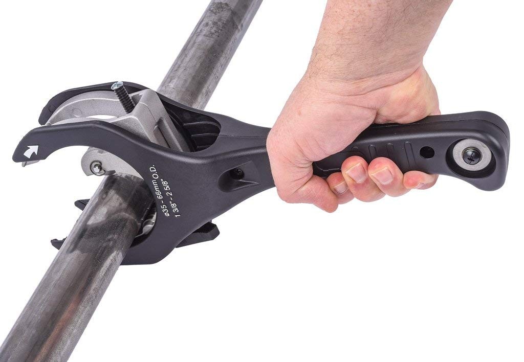 JEGS 80696 Exhaust Pipe and Roll Cage Cutter Tubing Diameter Range: 1 3/8 in. –