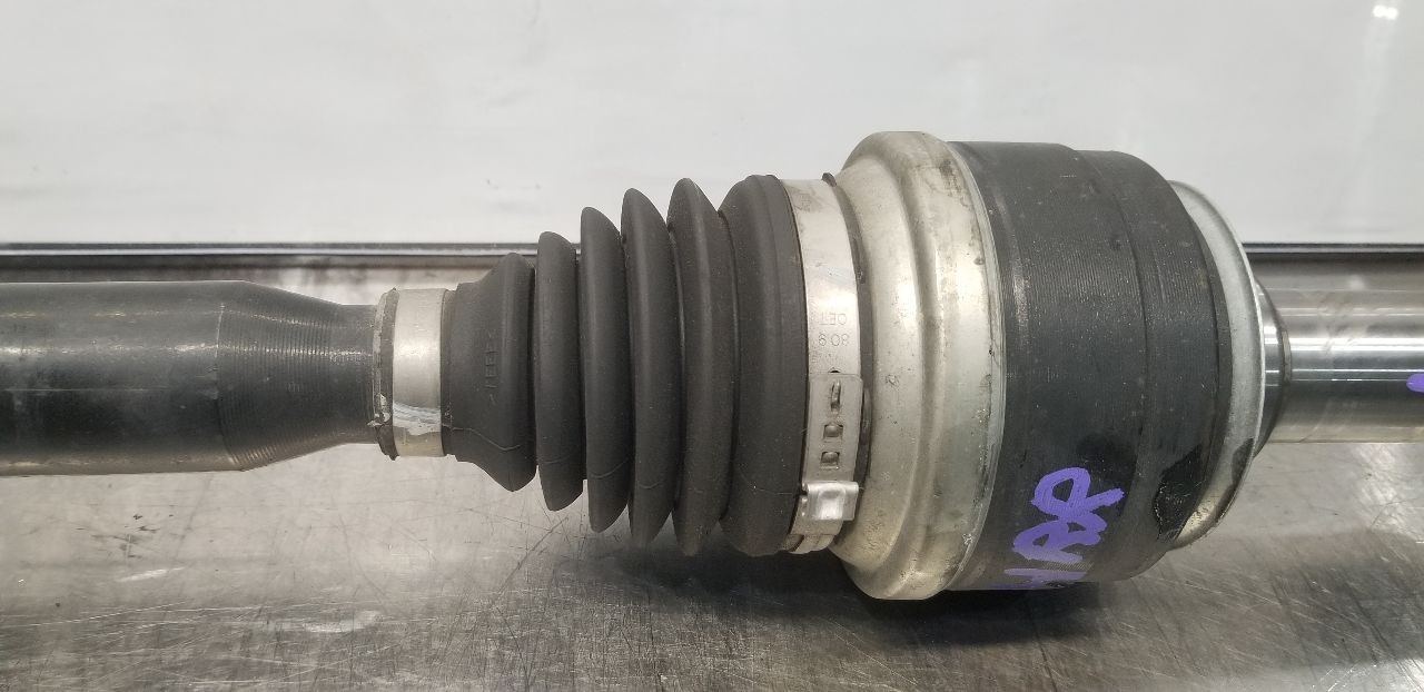 15 CHEVY CAMARO SS AT AXLE SHAFT REAR RIGHT PASSENGER 22813175