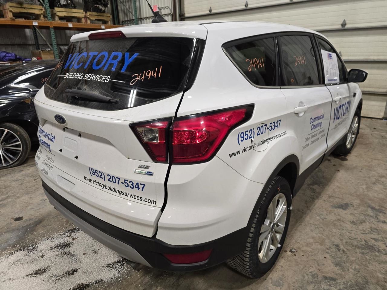 Passenger Side View Mirror Painted Cap Without Memory Fits 17-19 ESCAPE 1535679