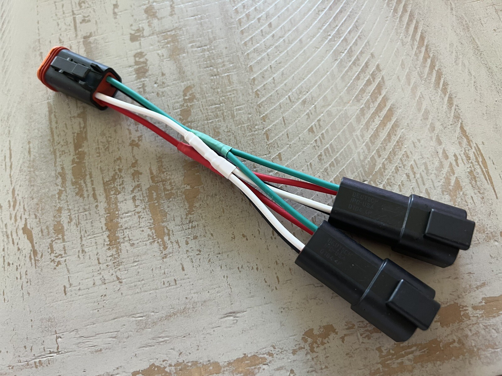 DT Deutsch Y-split 4 Port Cable 4 Pin Double Output