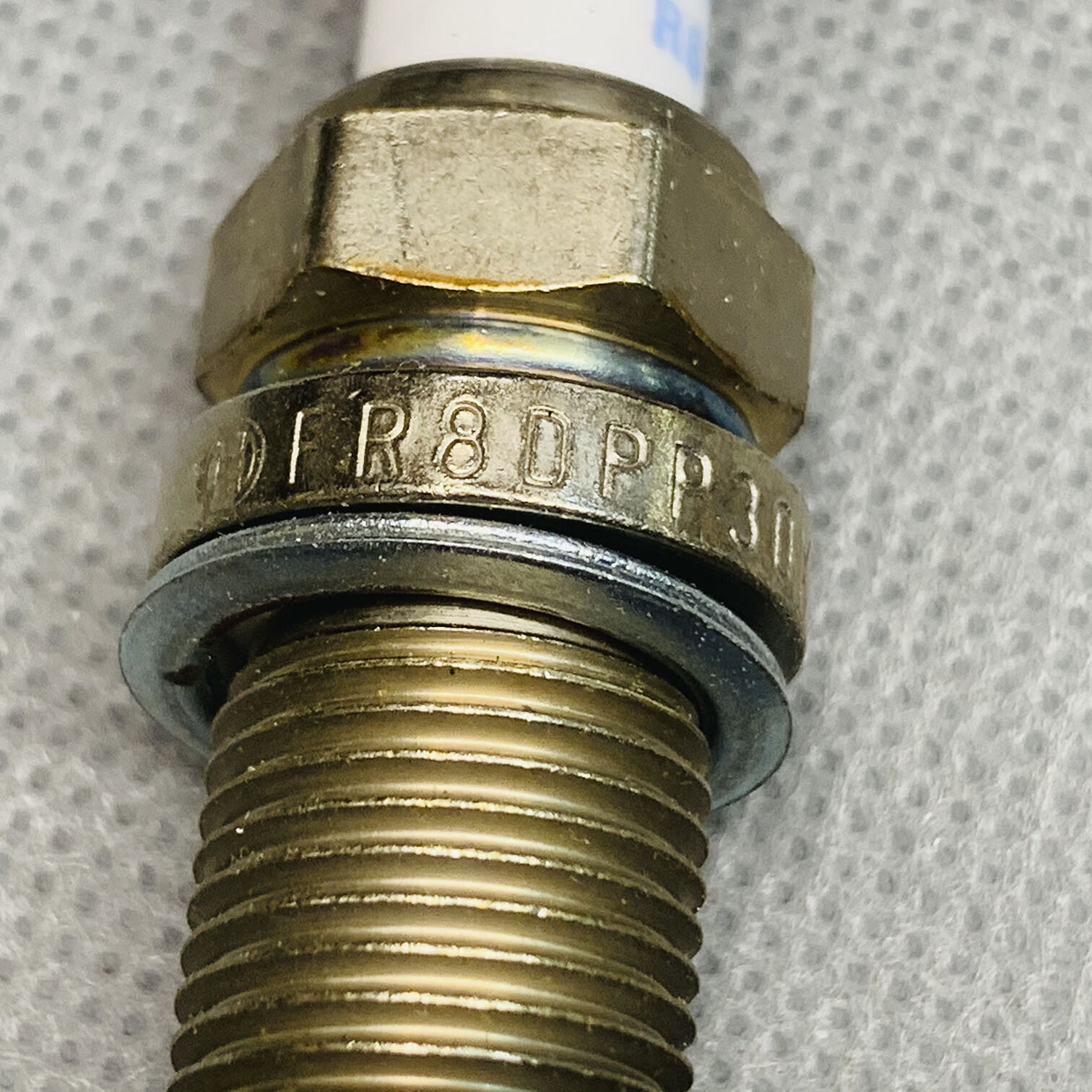 OE Germany Spark Plug Platinum For Mercedes-Benz CL CLK CLS E G ML SL (16pcs)