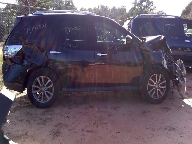 PATHFINDR 2015 Front Door Trim Panel 104452333