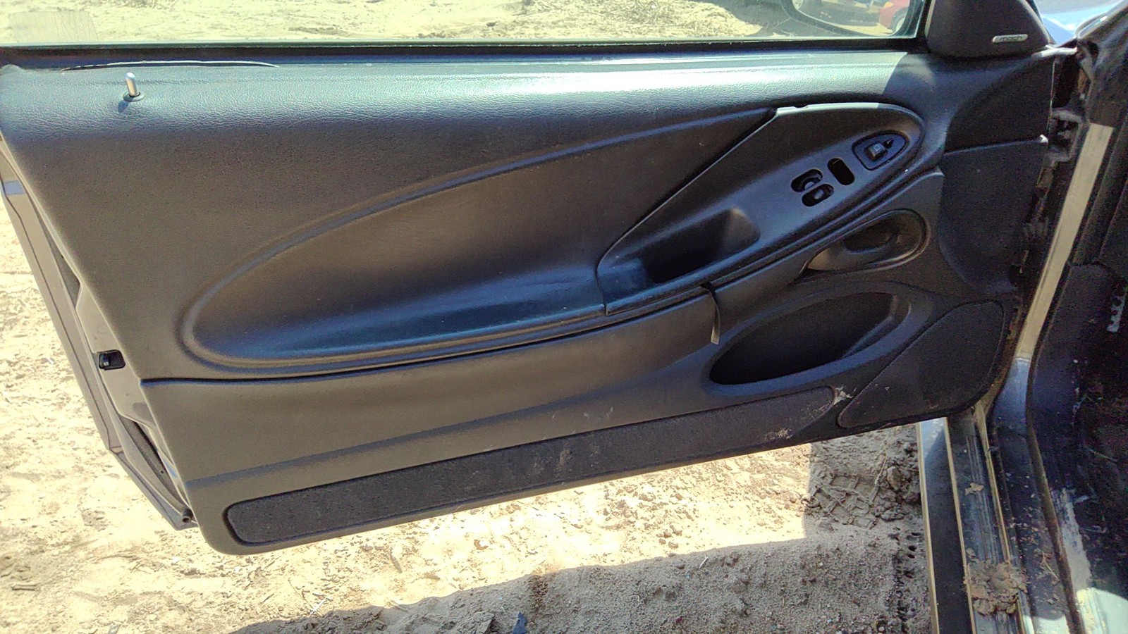 01-04 Ford Mustang Driver Left Front Door Trim Panel With Master Switch Black 9W
