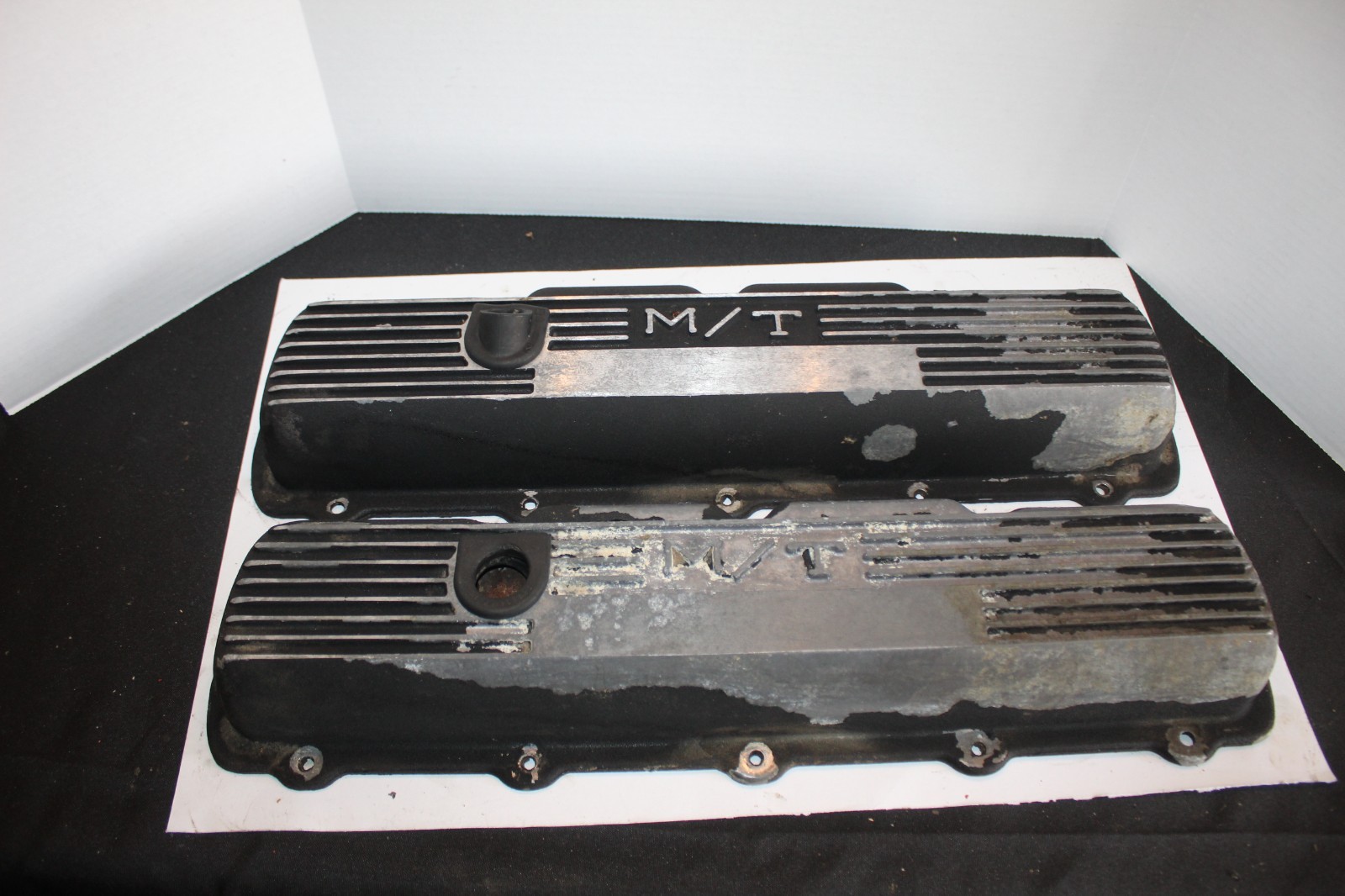 Mickey Thompson Oldsmobile 330-425 3285425 vintage finned valve covers (205)