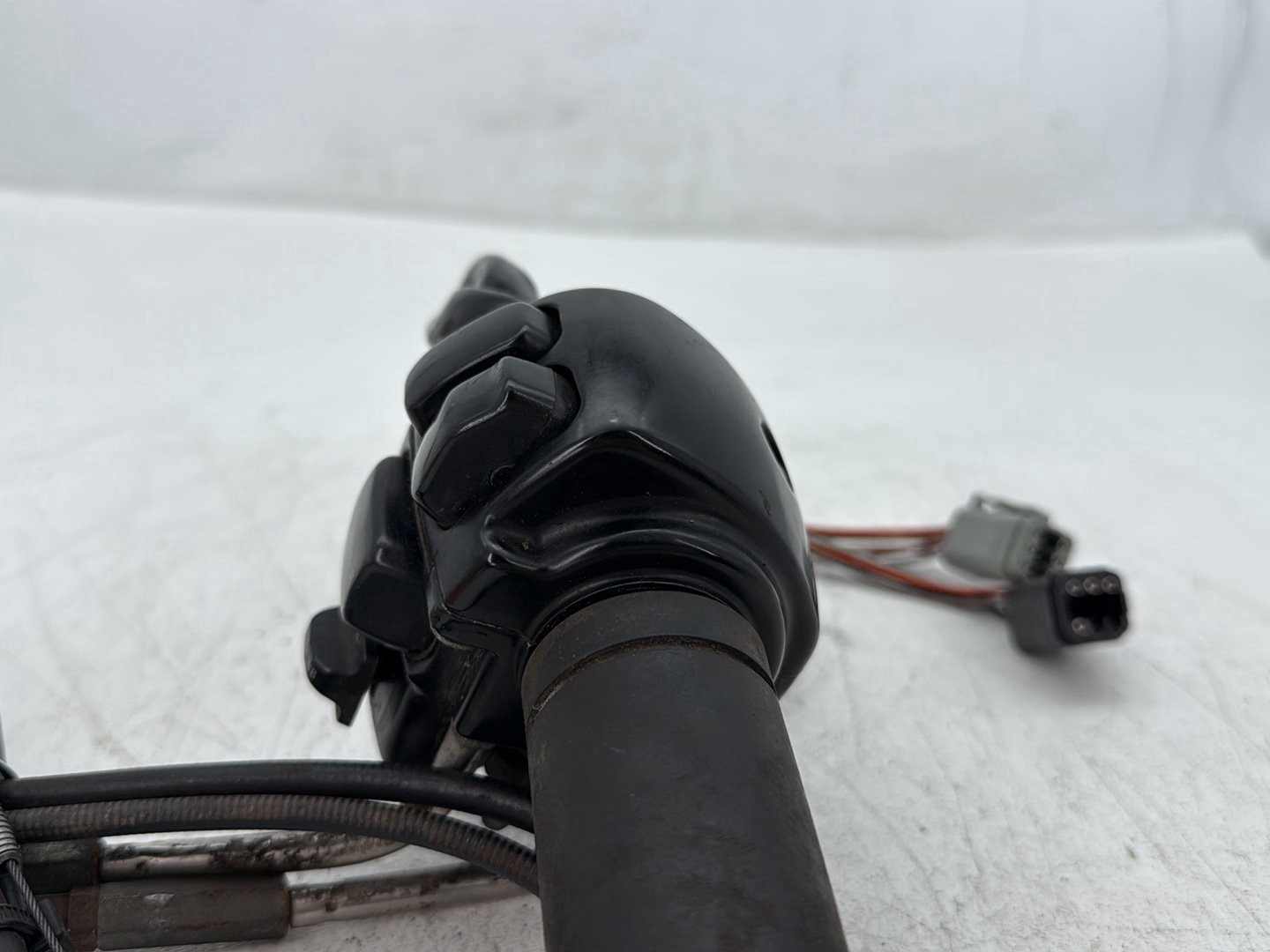 1996 Harley Electra Glide FLHT OEM Right Engine Start Kill Switch Control
