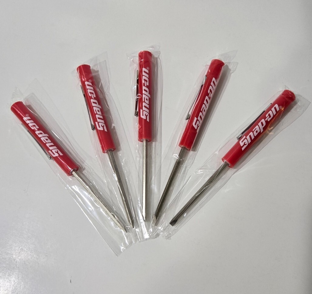 2X Snap on tools pocket screwdriver with flat and Phillips Reversible tip NEW!!!
