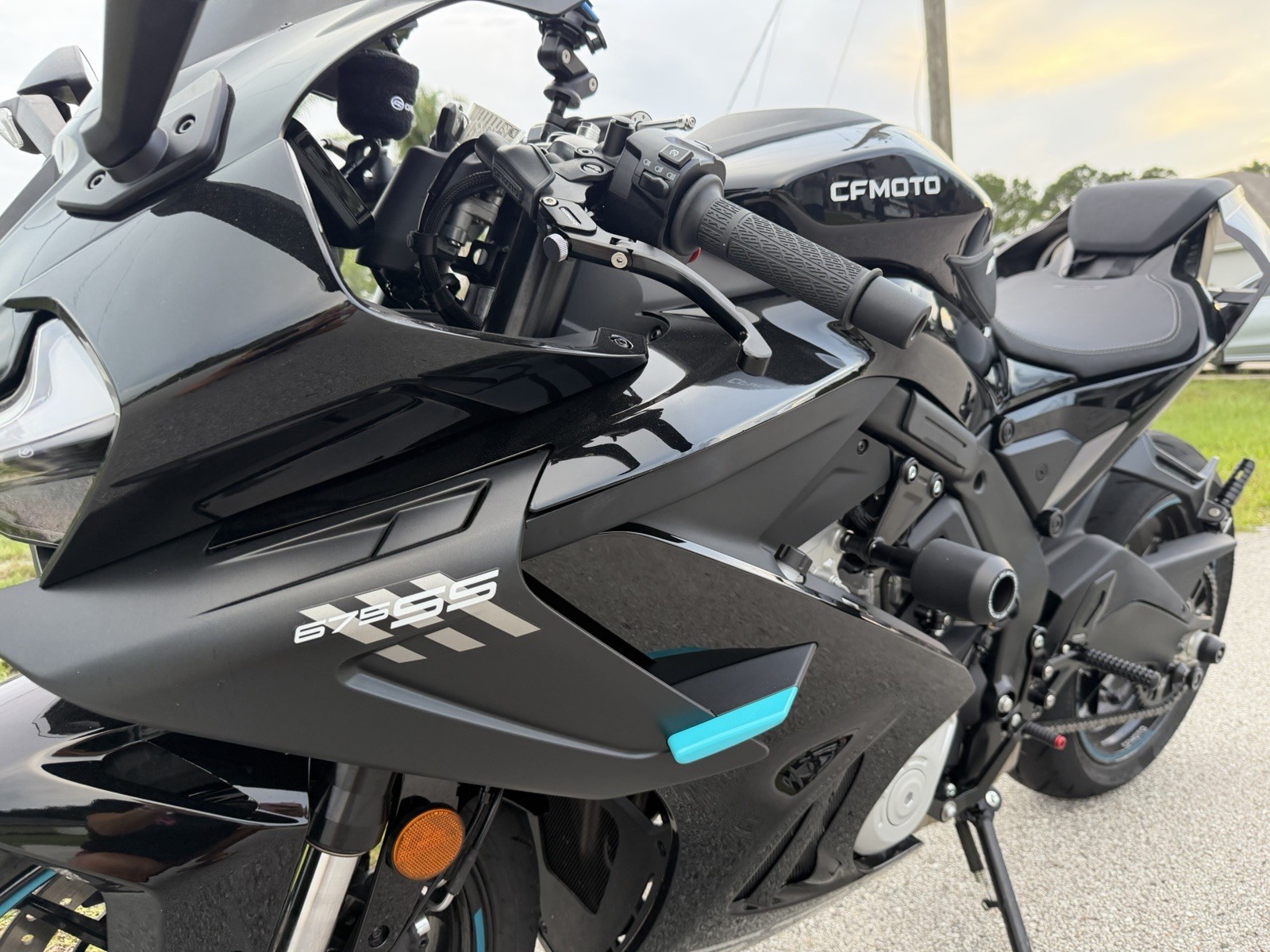 2025 CF MOTO 675SS