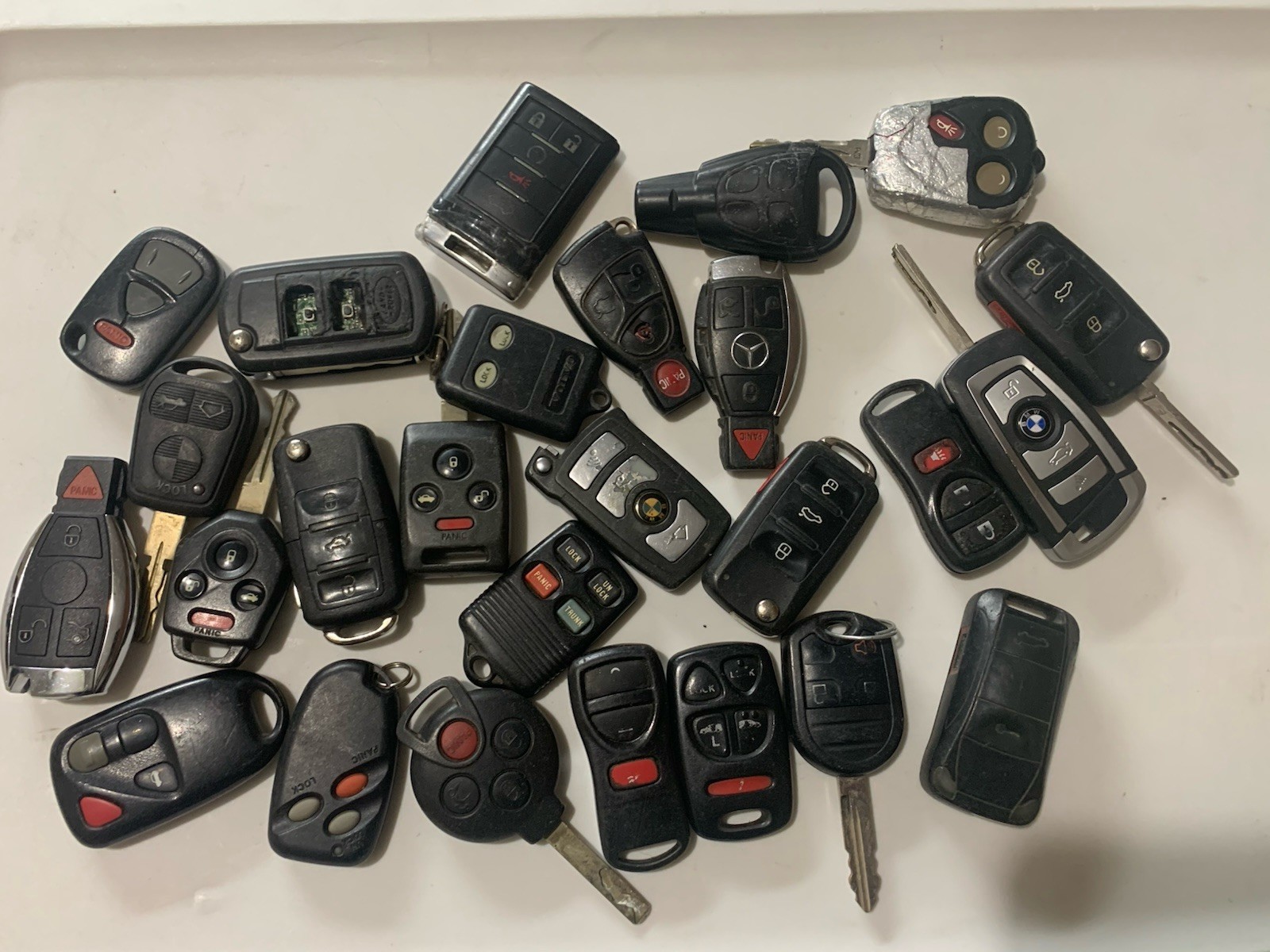Lot mixed Key Fobs Remotes Keyless Entry transmitters FOR PARTS