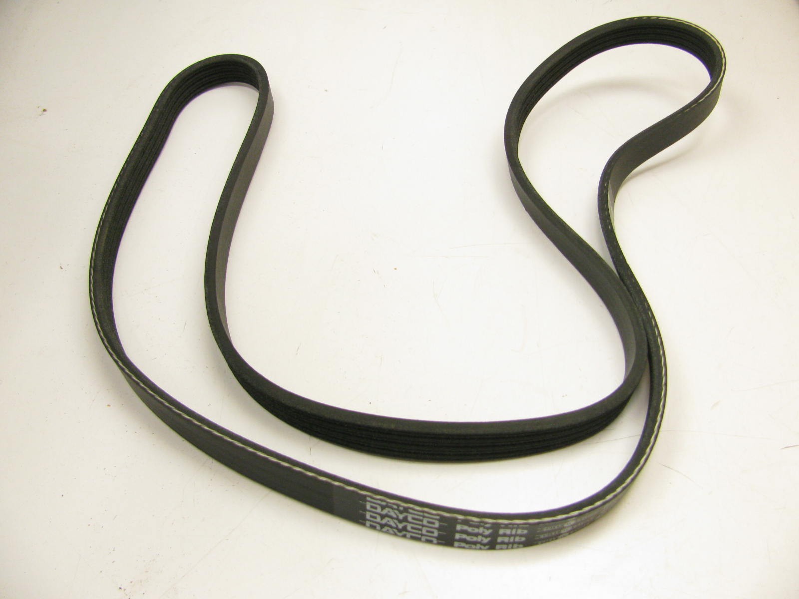 Dayco 5040465 Serpentine Belt – 0.56″ X 47.00″ – 4 Ribs