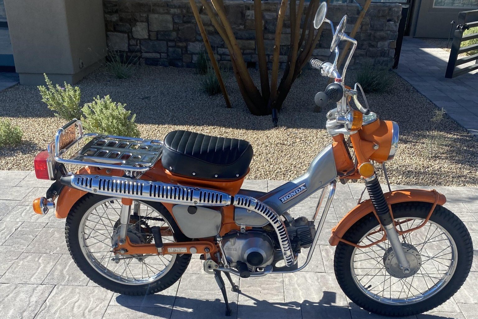 Honda CT90 CT200 Seat 1964 TO 1968 Model New Complete Reproduction Seat Black.