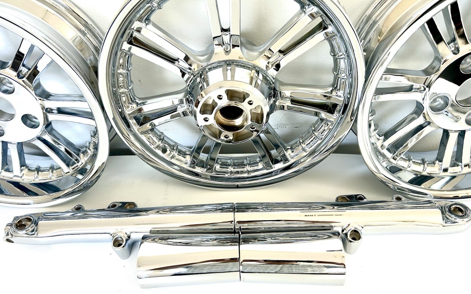 HARLEY CVO TRI GLIDE WHEELS TRIKE CHROME FORKS LEGS 2009-25 OUTRIGHT OEM