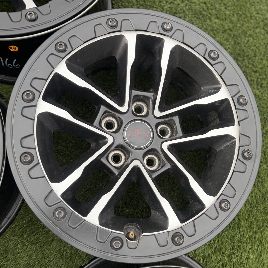 17” Jeep Factory OEM Rubicon Extreme Recon X 392 Beadlock Bead Lock Wheels