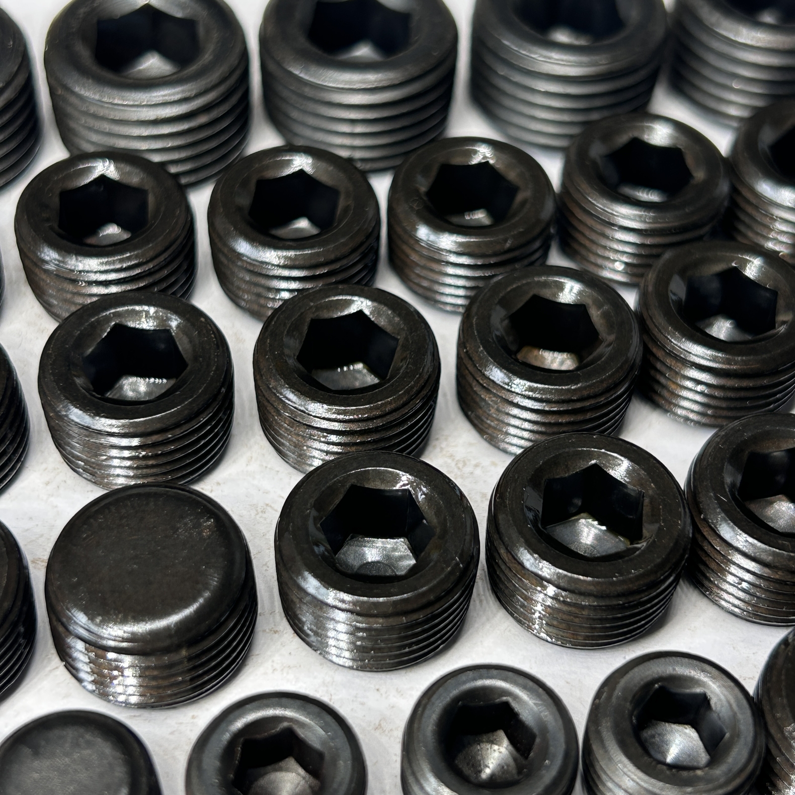 55pcs NPT Pipe Plug Set Assortment Kit 1/16 1/8″ 1/4″ 3/8″ 1/2″ 3/4″ NPT PLUGS