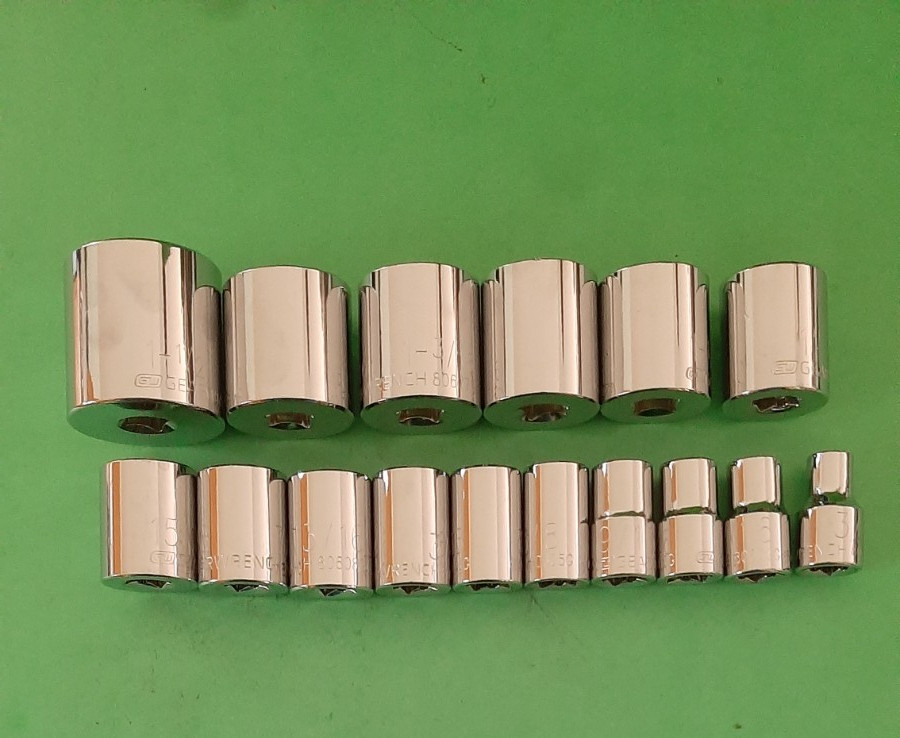 NEW GEARWRENCH 30pc 1/2″ Drive 6pt Point Shallow & Deep SAE Socket Set to 1-1/2″
