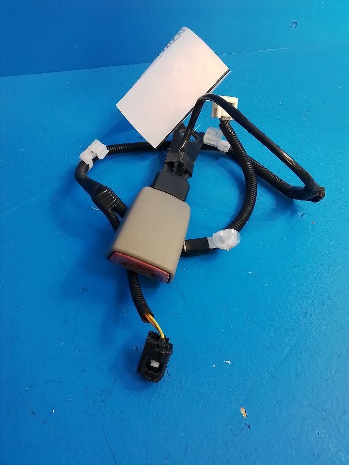 Toyota Sienna 2010 Seat Belt Front Bucket Driver Buckle Power Seats Fits 05-10 S