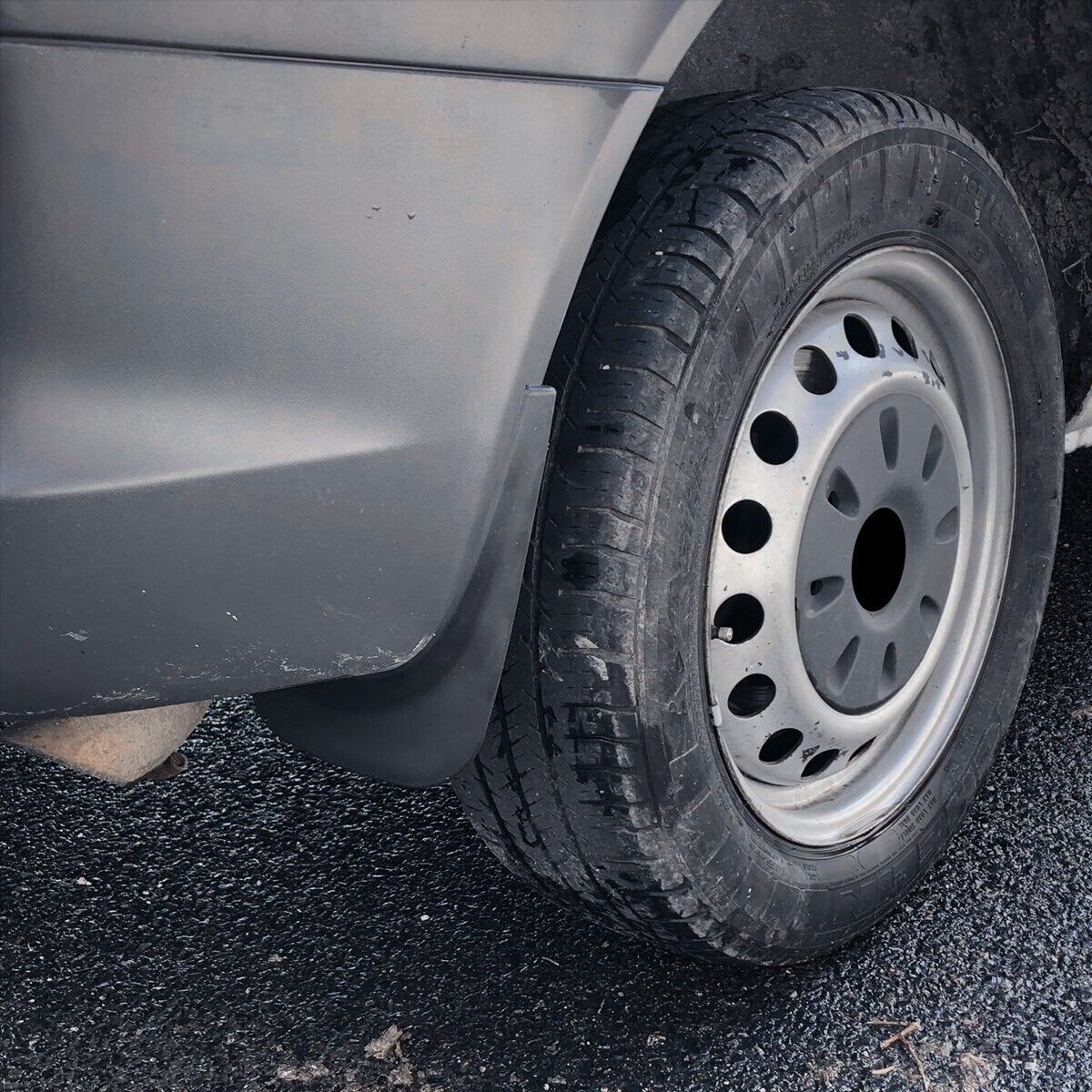 4 PCS Car Mud Flaps, Splash Proof Scratch-Resistant Protective Shield Kit Thicke