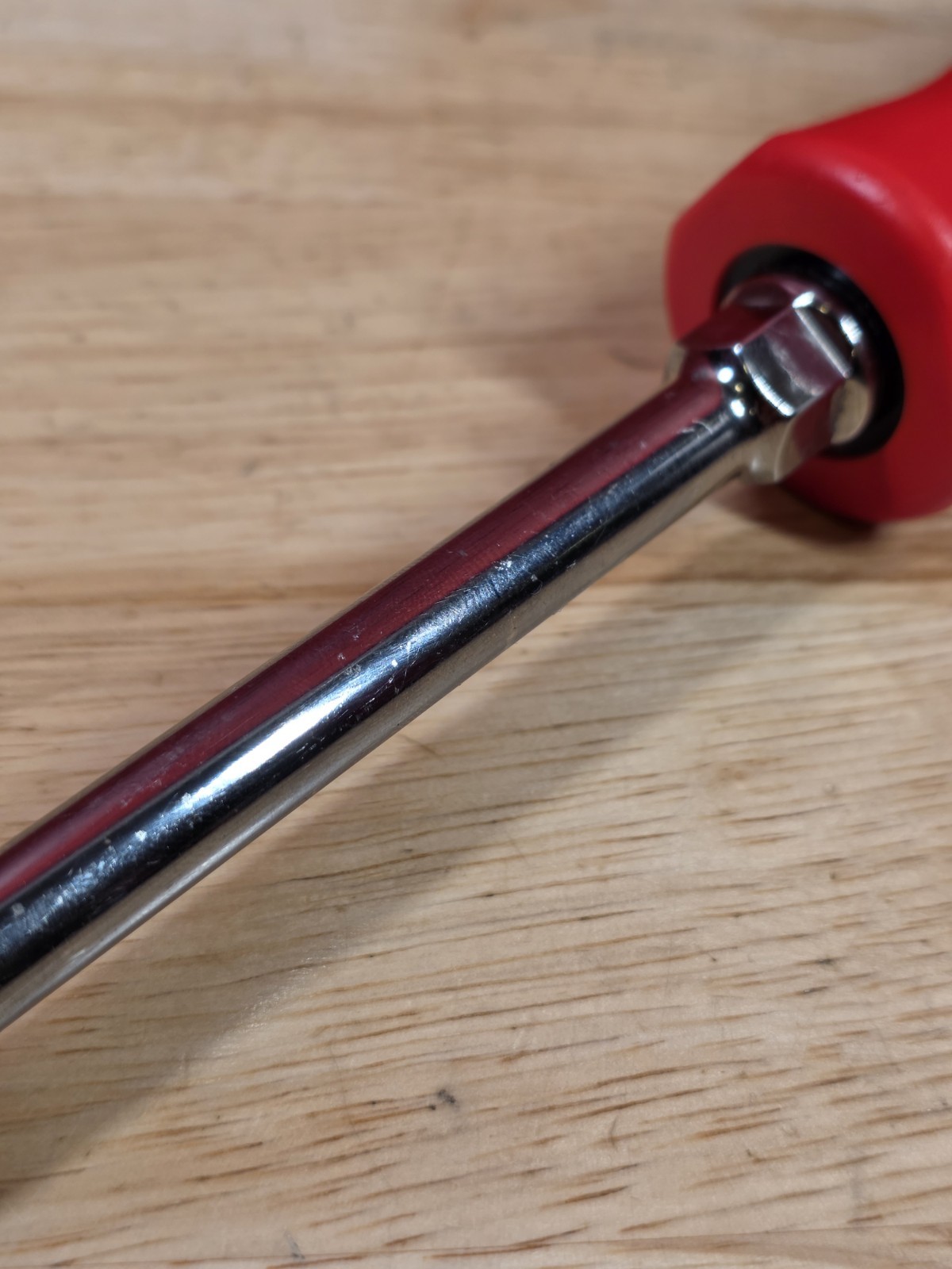 Snap-on Tools SGD6B 5/16″ Tip Flat Slotted Head Screwdriver W/ Red Handle