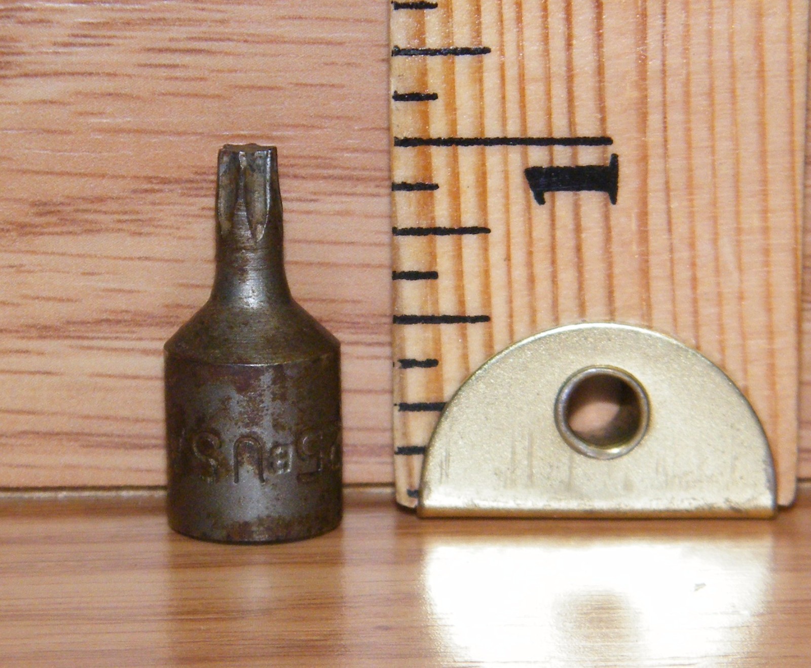 Unbranded/Generic (T25) 1/4″ 6 Point Torx Socket / Bit Only -U.S.A.- **READ**