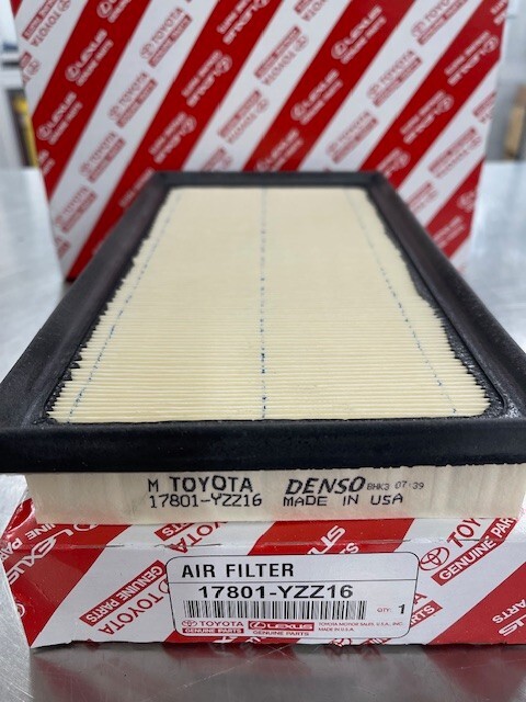 TOYOTA FACTORY GENUINE OEM ENGINE AIR FILTER 17801-YZZ16 FITS MANY TOYOTA’S NEW