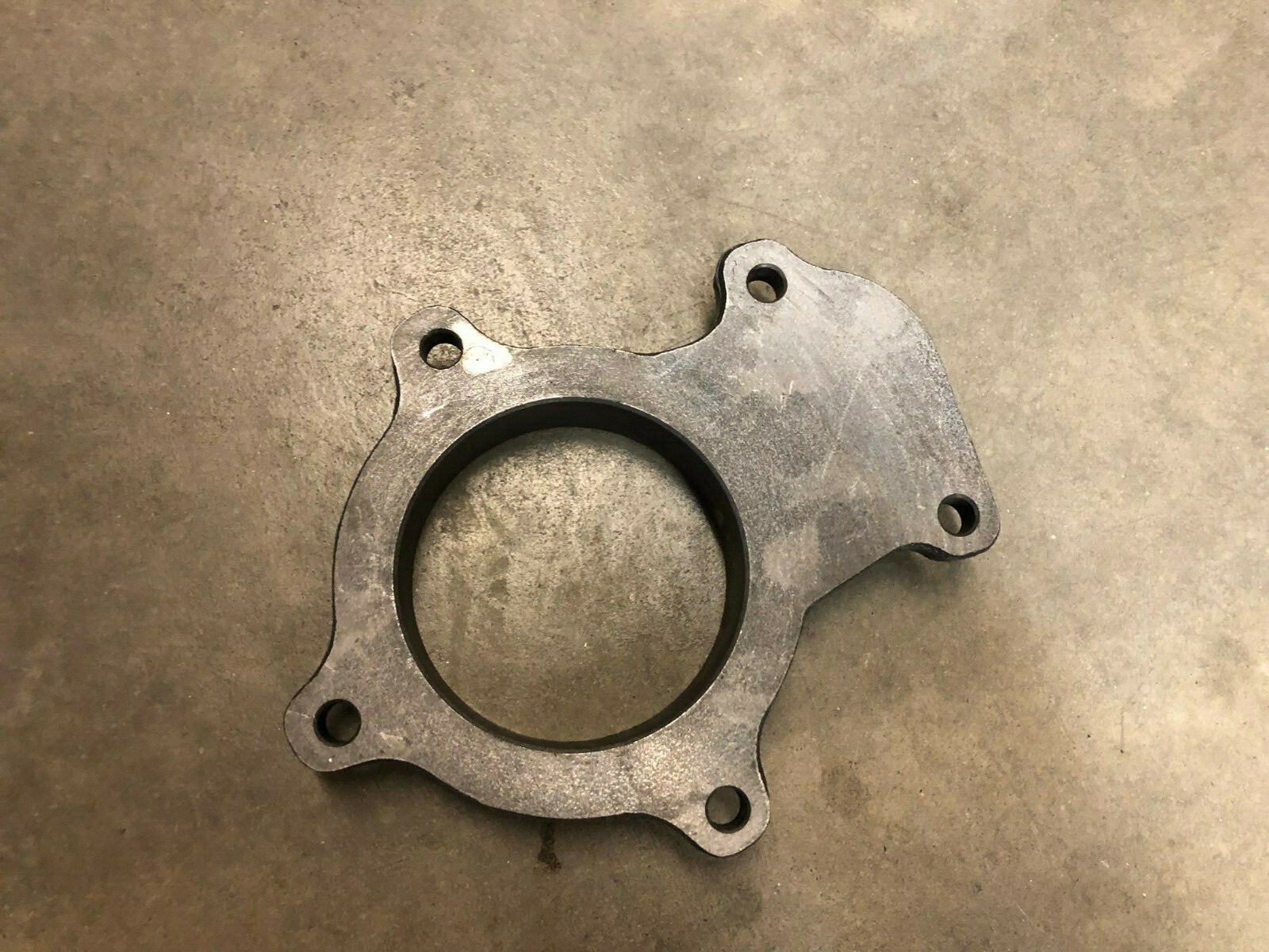 HX40w T3 8.9 Cummins 8.3 turbine exhaust 5 bolt 3.25″ vband flange 4047896-00