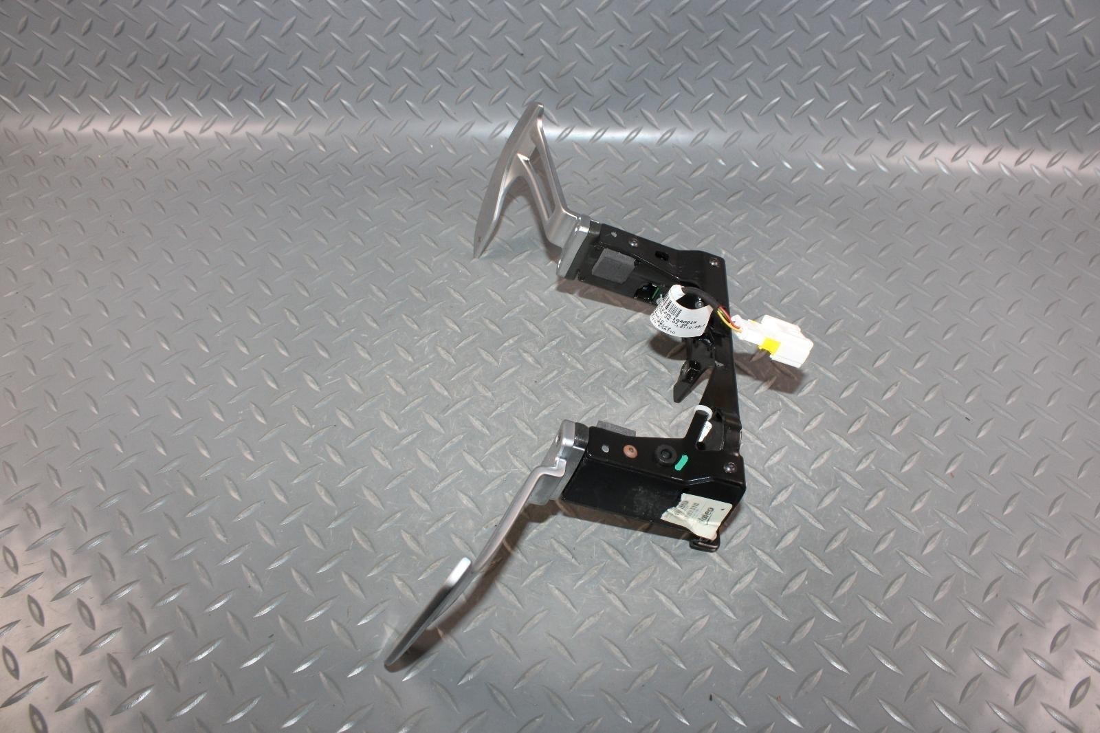 17-24 Quattroporte Sedan A/T Automatic Steering Column Gear Paddle Shifter WTY