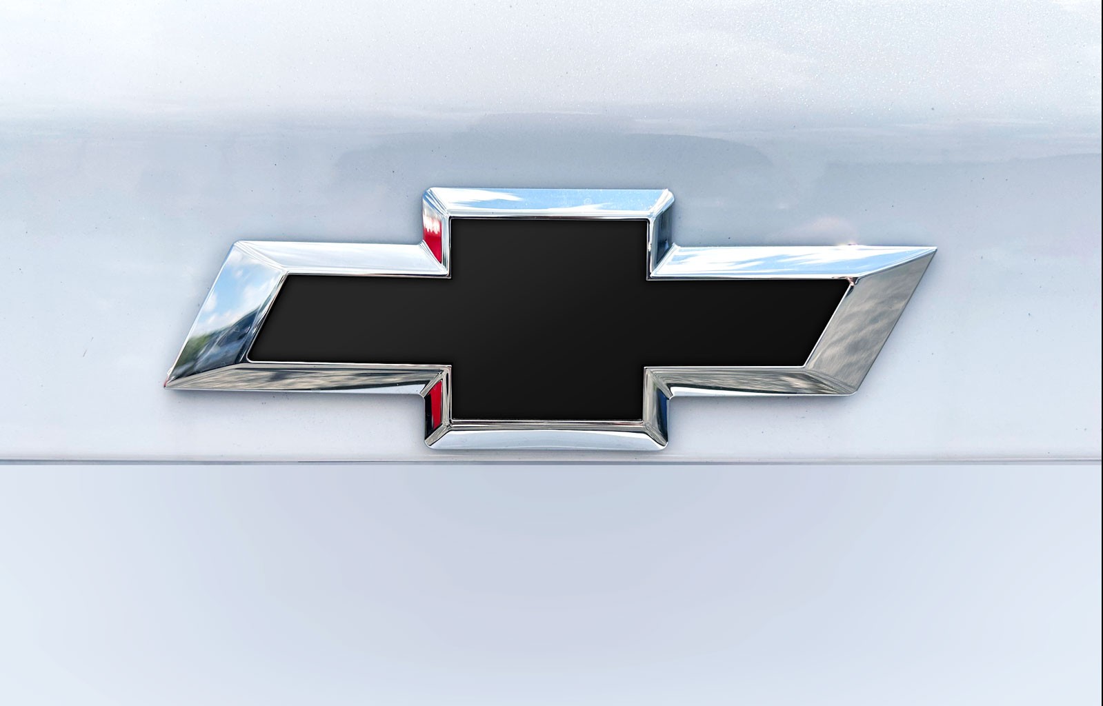 Chevy Equinox Blackout Grille Gate Bowtie Emblem Overlay Decals 2018-2026