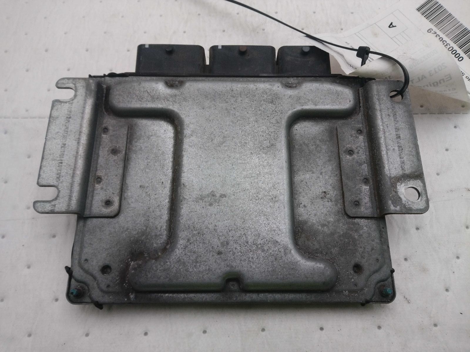2013 Nissan Altima Engine Control Module ECM 2.5L OEM 117k Miles Silver