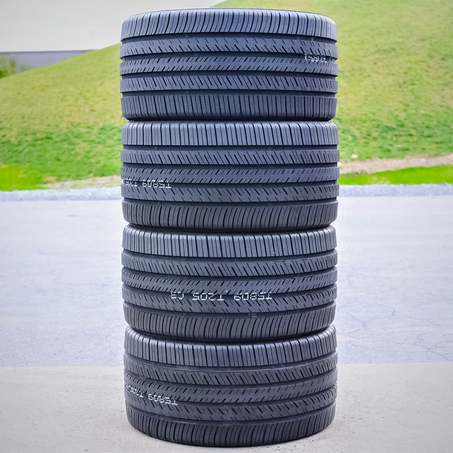 Tire Atlas Force UHP 295/40R20 110W AS A/S High Performance