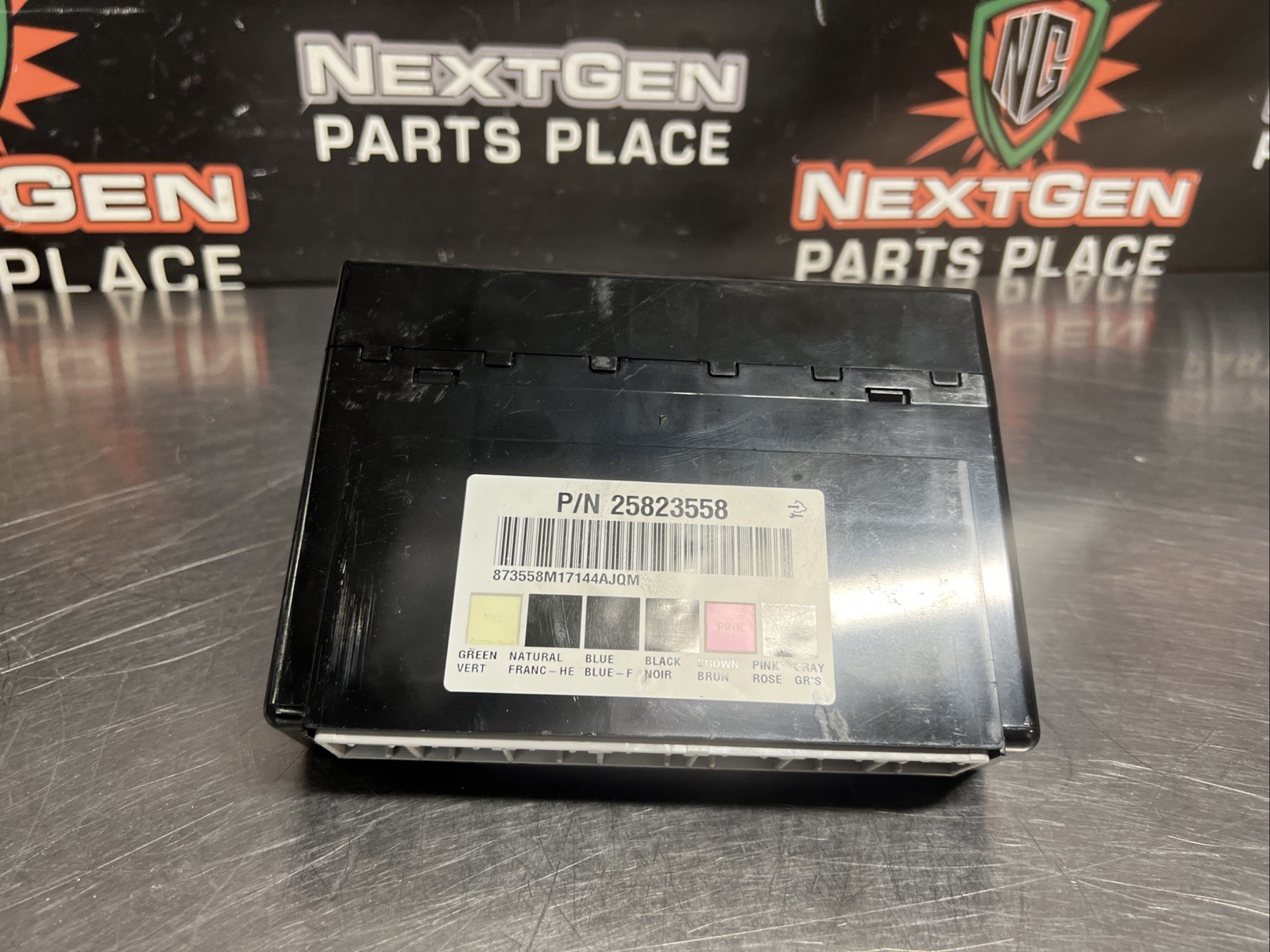 2007 GMC SIERRA 2500HD BCM Body Control Module 25823558 OEM #1560