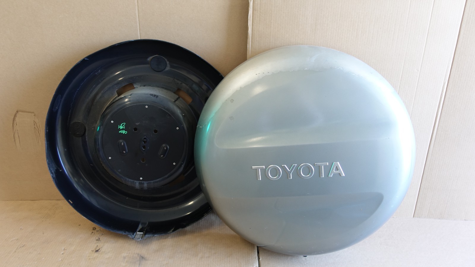2001-2005 Toyota Rav4 Rear Spare Tire Wheel Hard Cover OEM