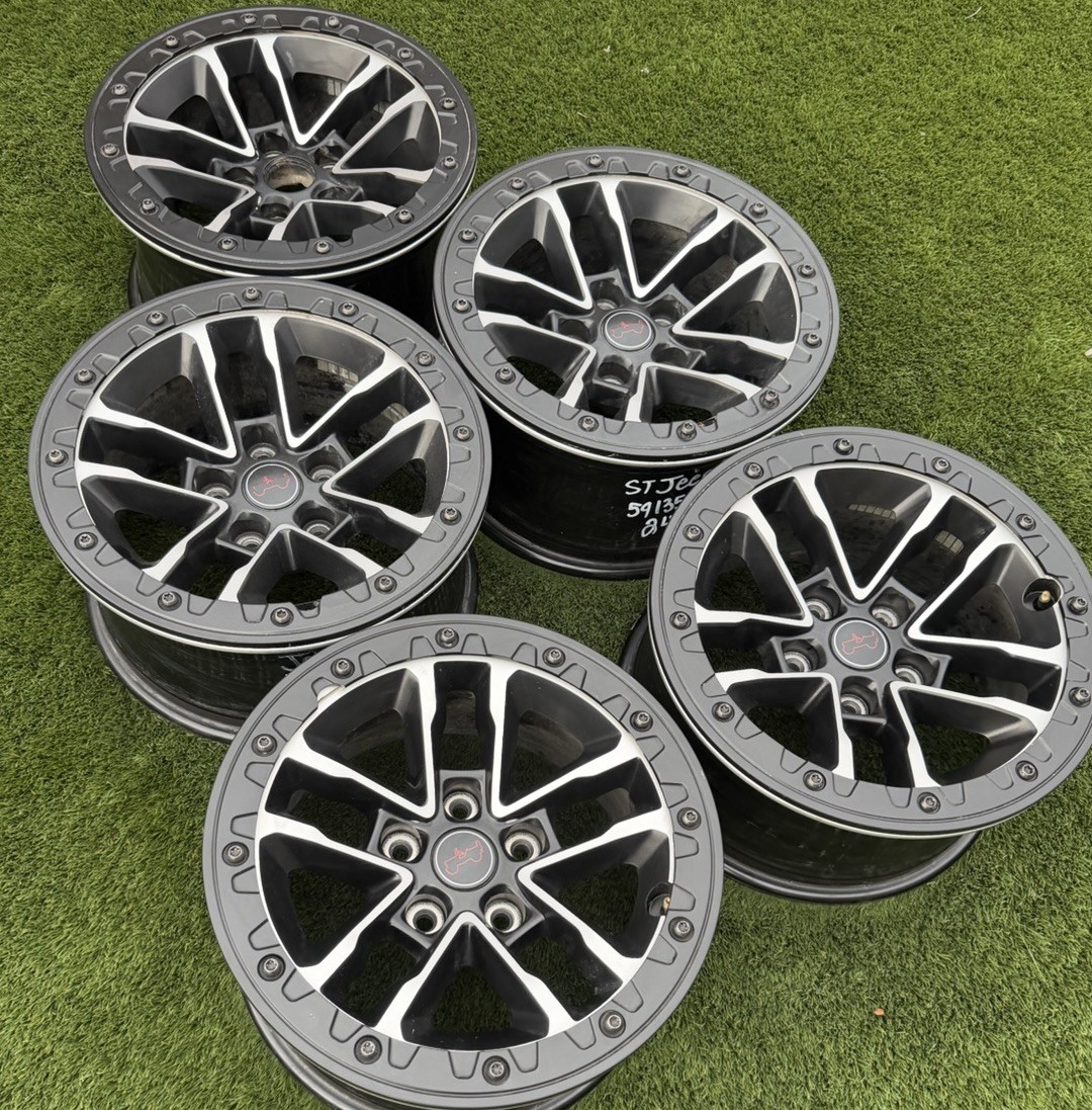 17” Jeep Factory OEM Rubicon Extreme Recon X 392 Beadlock Bead Lock Wheels