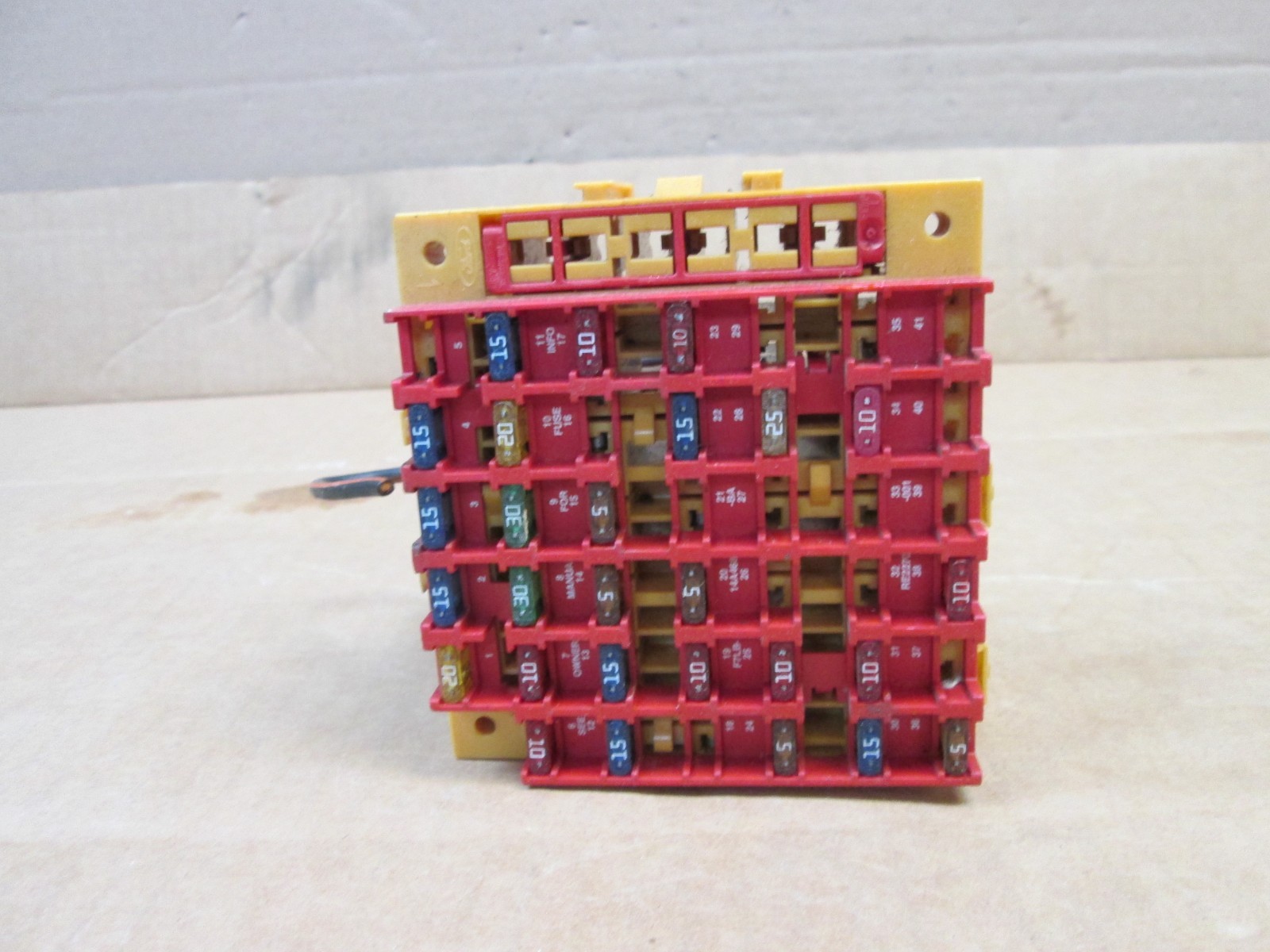 95-05 Ford E150 Interior Fuse Box Relay Junction Block Panel 1995-2005