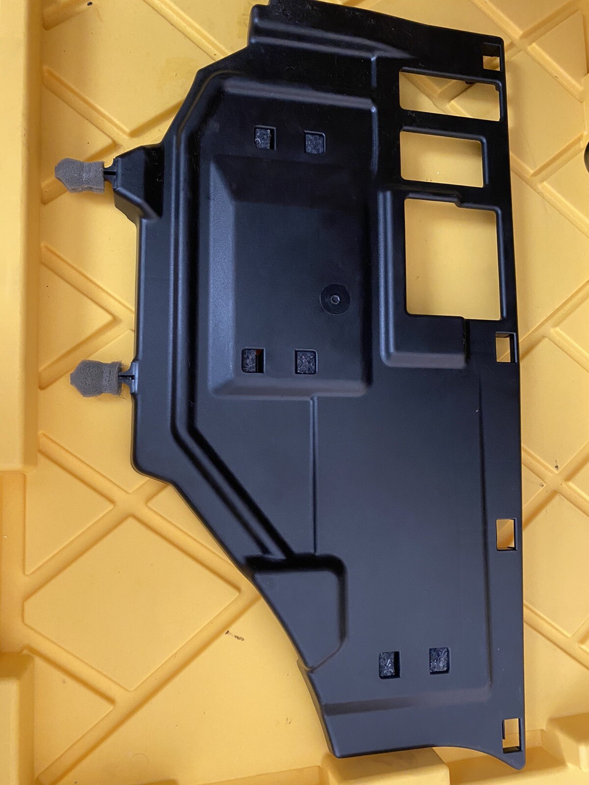 2007-2011 TOYOTA CAMRY UNDER DASH RIGHT UNDER GLOVE BOX KICK PANEL COVER OEM