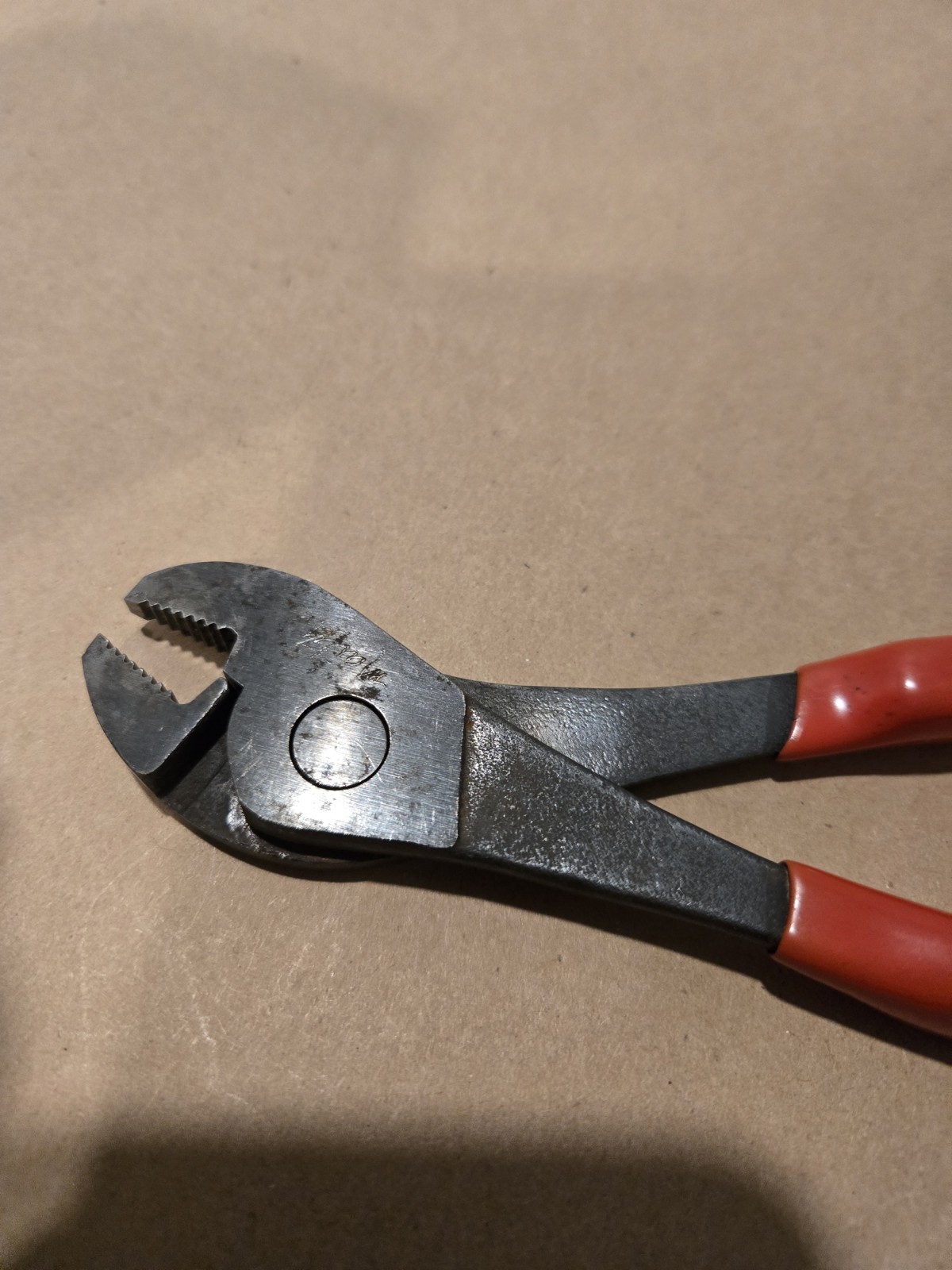 Snap On 7-3/4″ Long Angle Head Battery Terminal Pliers Red Handle USA 208CP