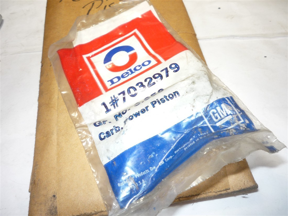 1966 -67 Chevrolet Rochester 4bbl power piston nos 7032979