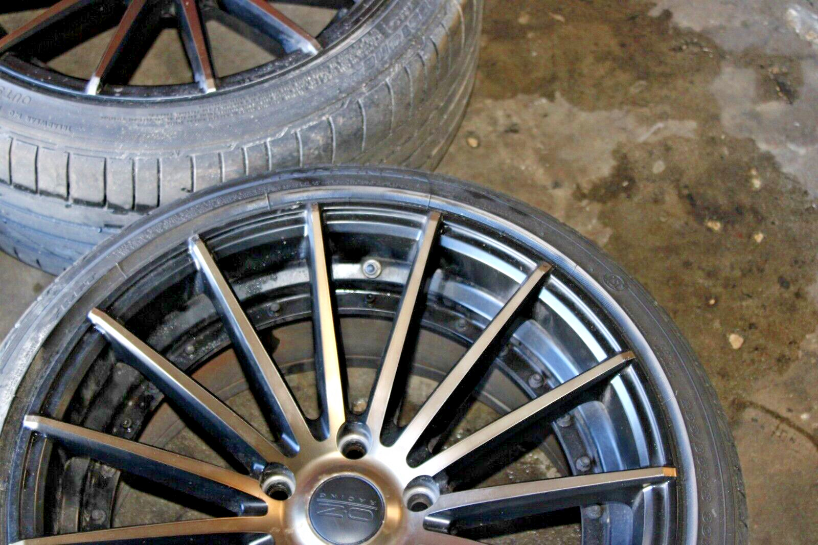 Set of 4 Alloy Wheels OZ Racing 18×8.5 18×9.5 5×120 ET40 2 Piece