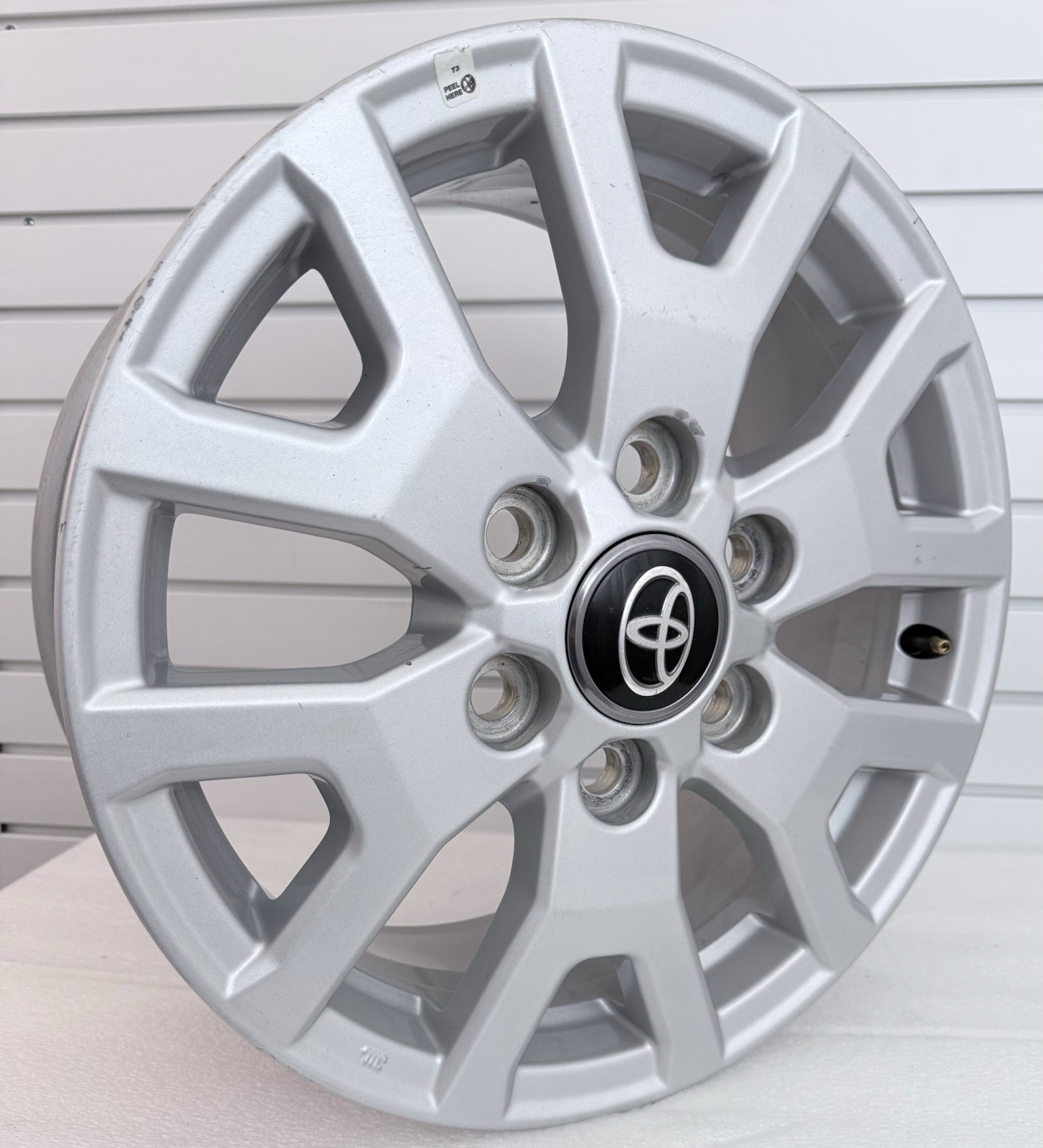 TOYOTA TACOMA FACTORY ORIGINAL 2024-2026 OEM 17″ SILVER ALLOY WHEEL RIM 10637 #1