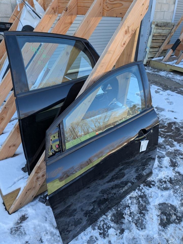 (LOCAL PICKUP ONLY) Driver Front Door Electric Windows Automatic Down Only Fits
