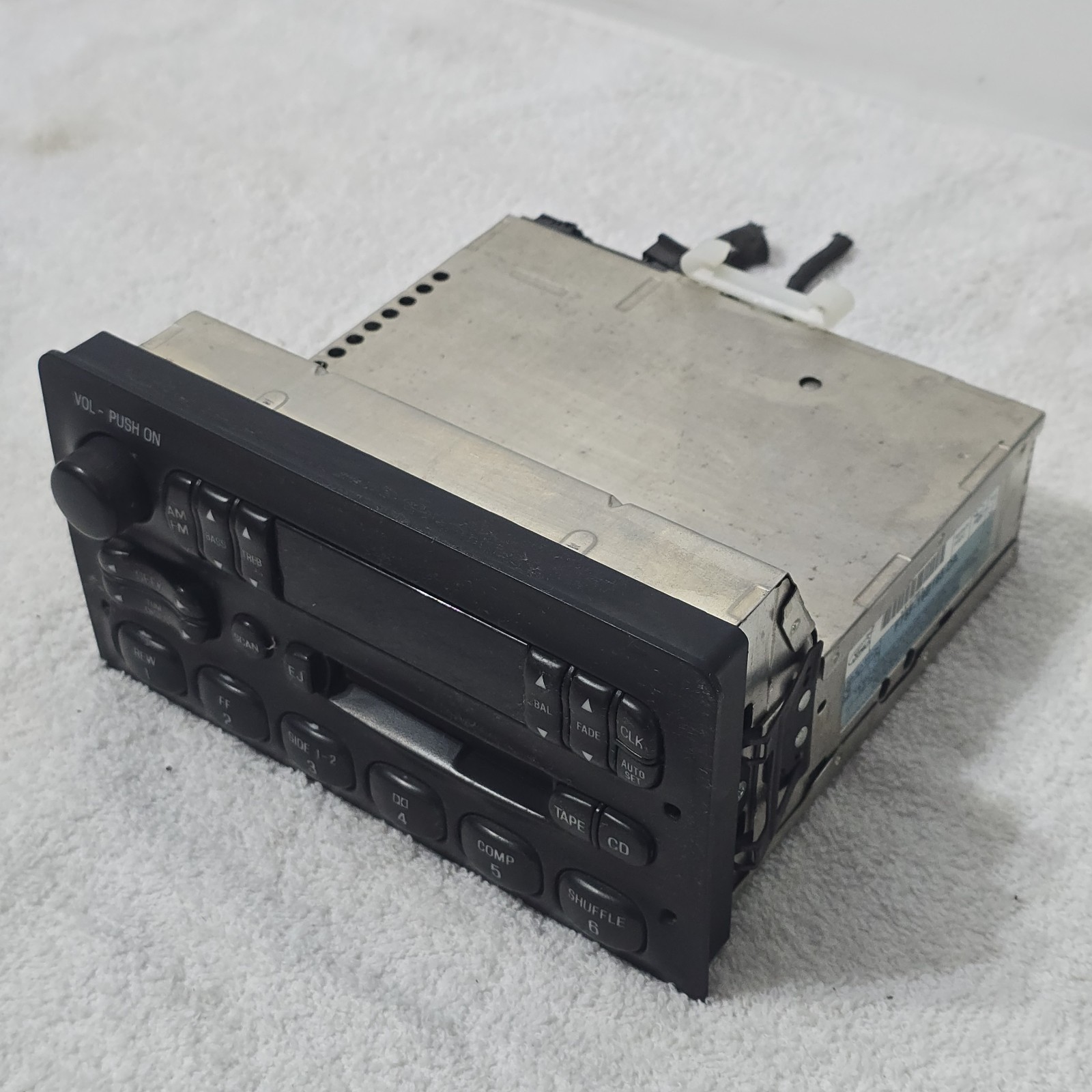 1997 1998 Ford F150 Expedition factory cassette player radio F75F-19B165-DA OEM