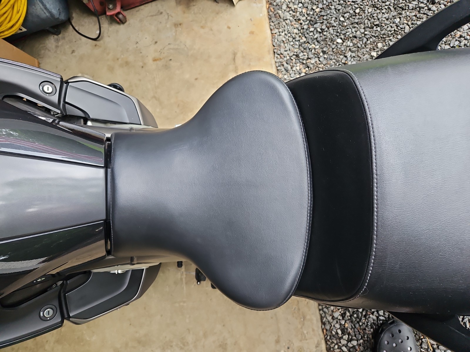 Sargent BMW K1600 GT GTL Sargent Seat Front heated WS-618 GC See pic
