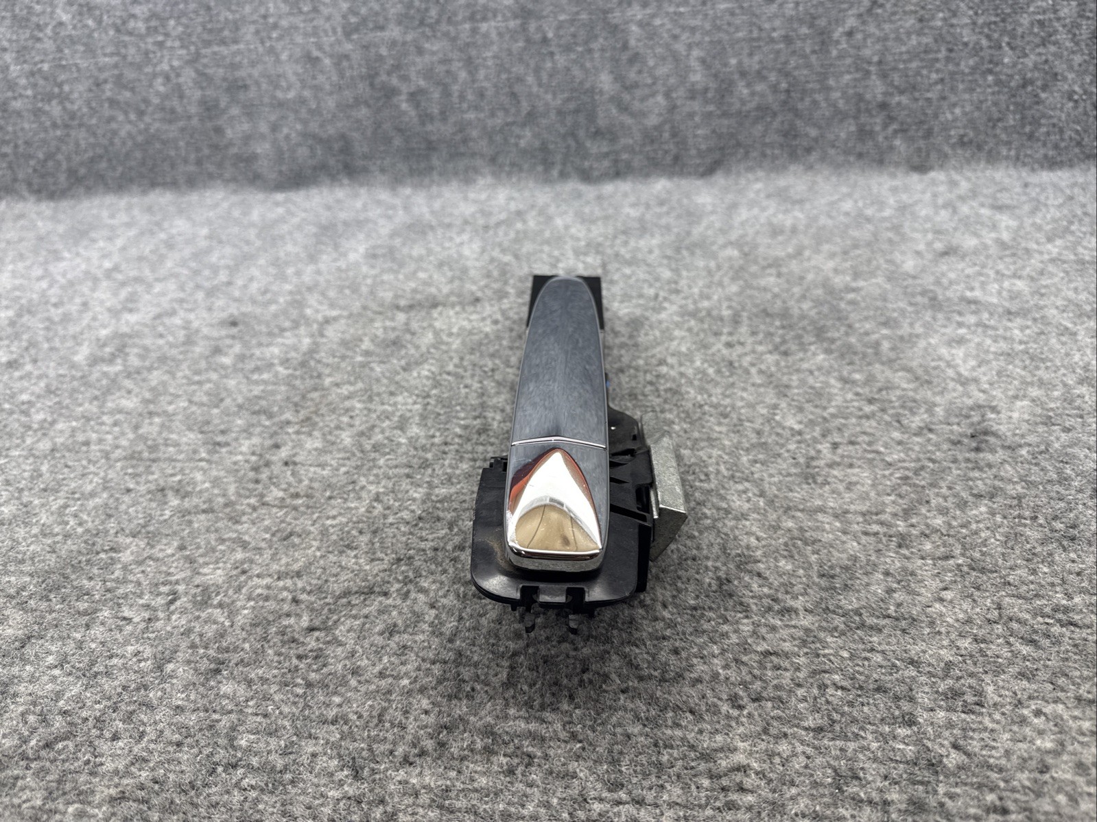 2011 – 2012 NISSAN LEAF Rear Outside Door Handle Chrome Left Driver Side LH