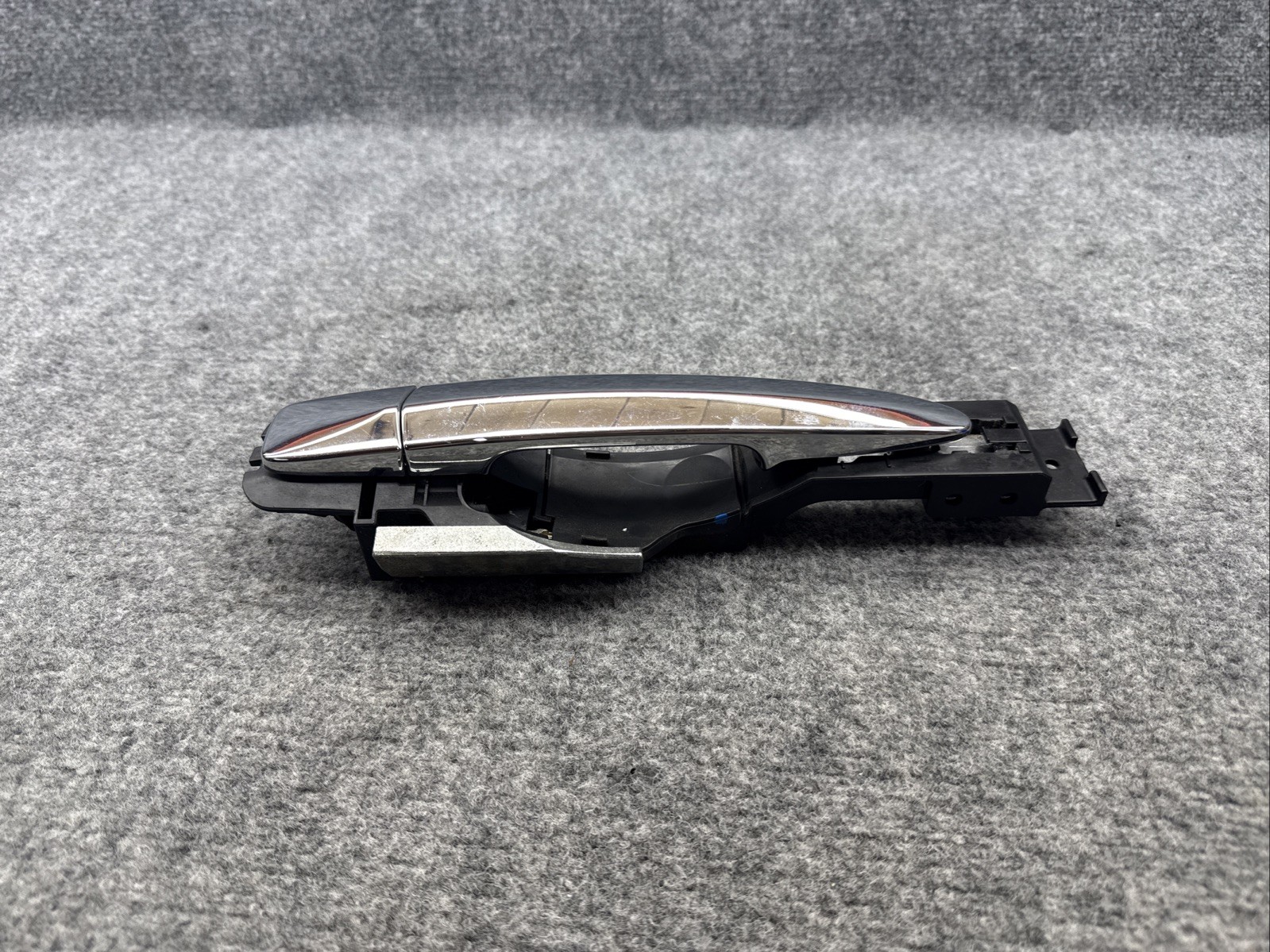 2011 – 2012 NISSAN LEAF Rear Outside Door Handle Chrome Left Driver Side LH
