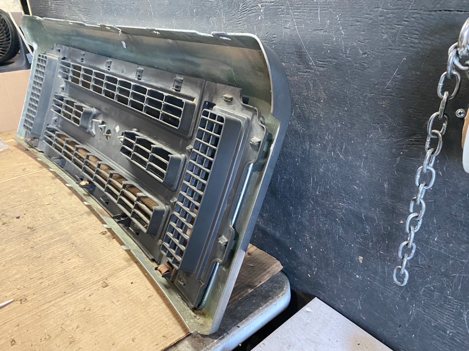 2008 to 2014 Ford Econoline E150 E250 Front Upper Chrome Grill Grille s9658 DG