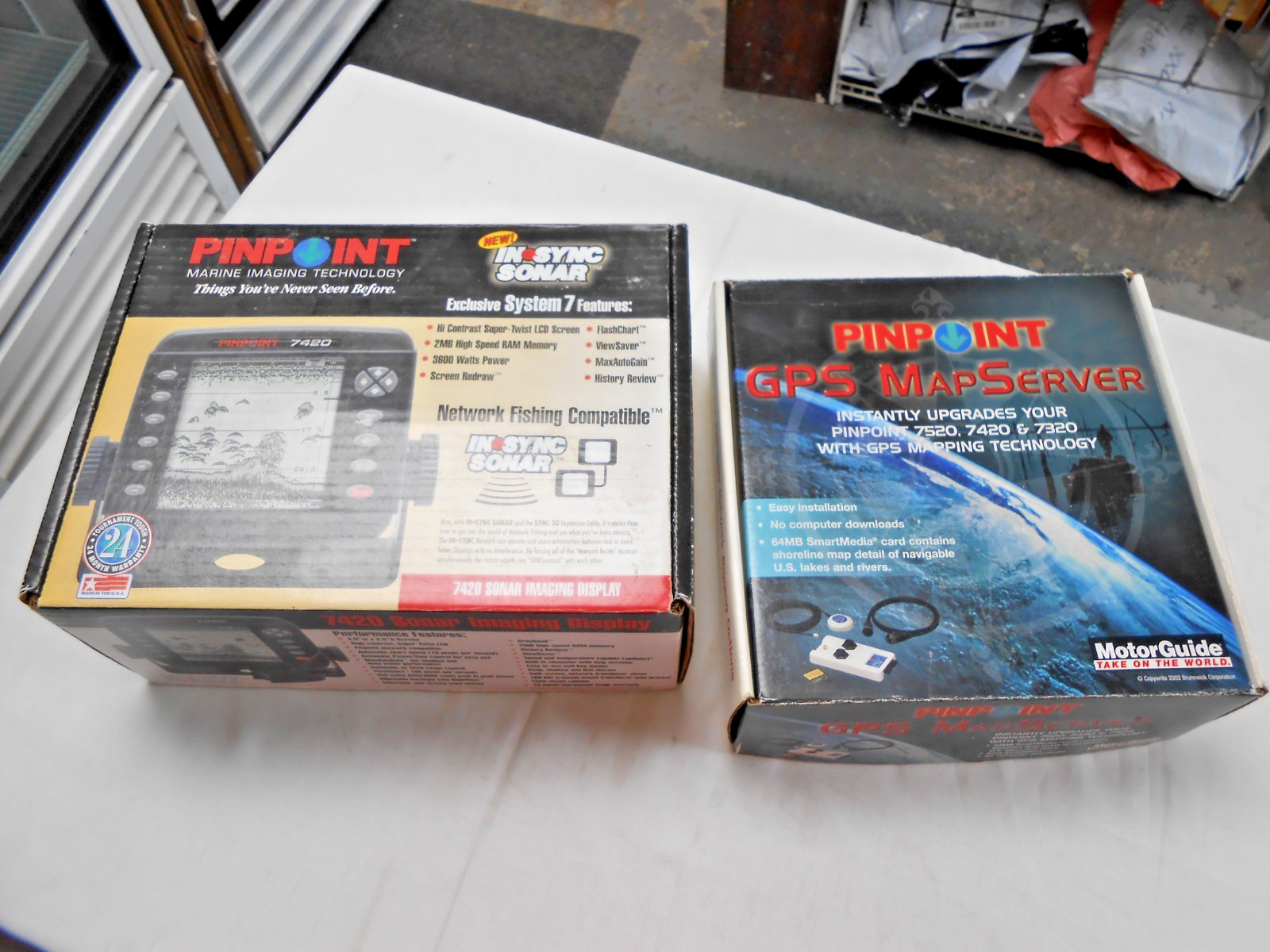 MotorGuide Pinpoint 7420 Sonar Imaging Display W/ GPS Map Server