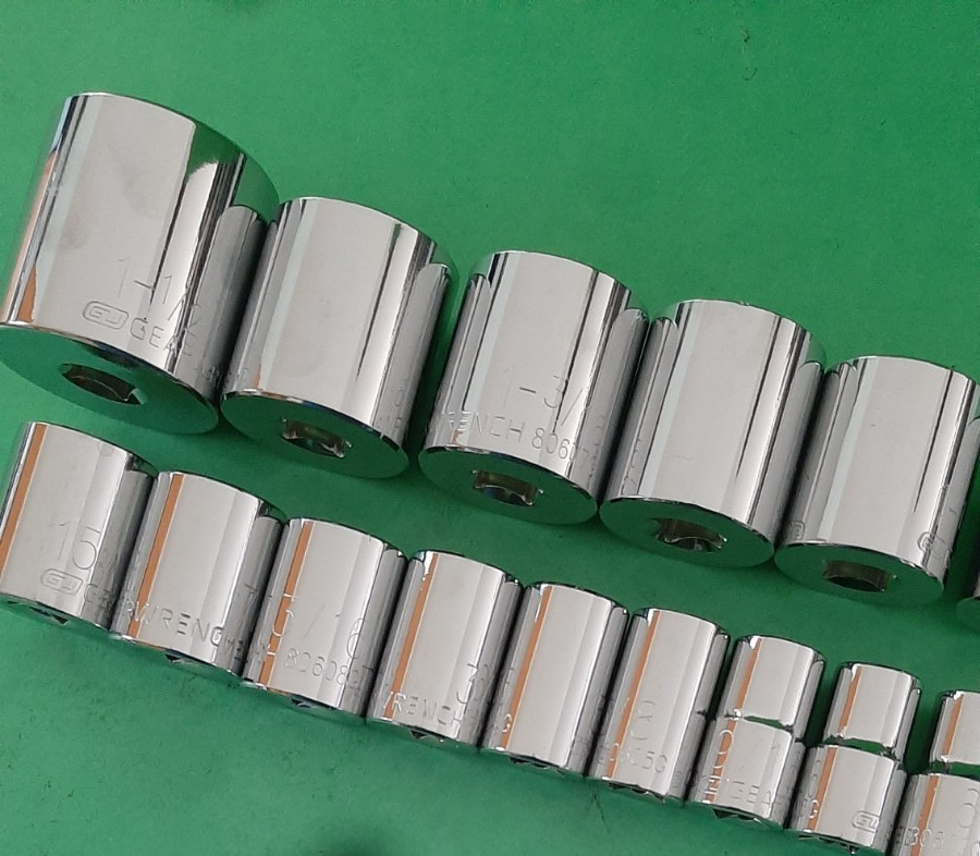 NEW GEARWRENCH 30pc 1/2″ Drive 6pt Point Shallow & Deep SAE Socket Set to 1-1/2″