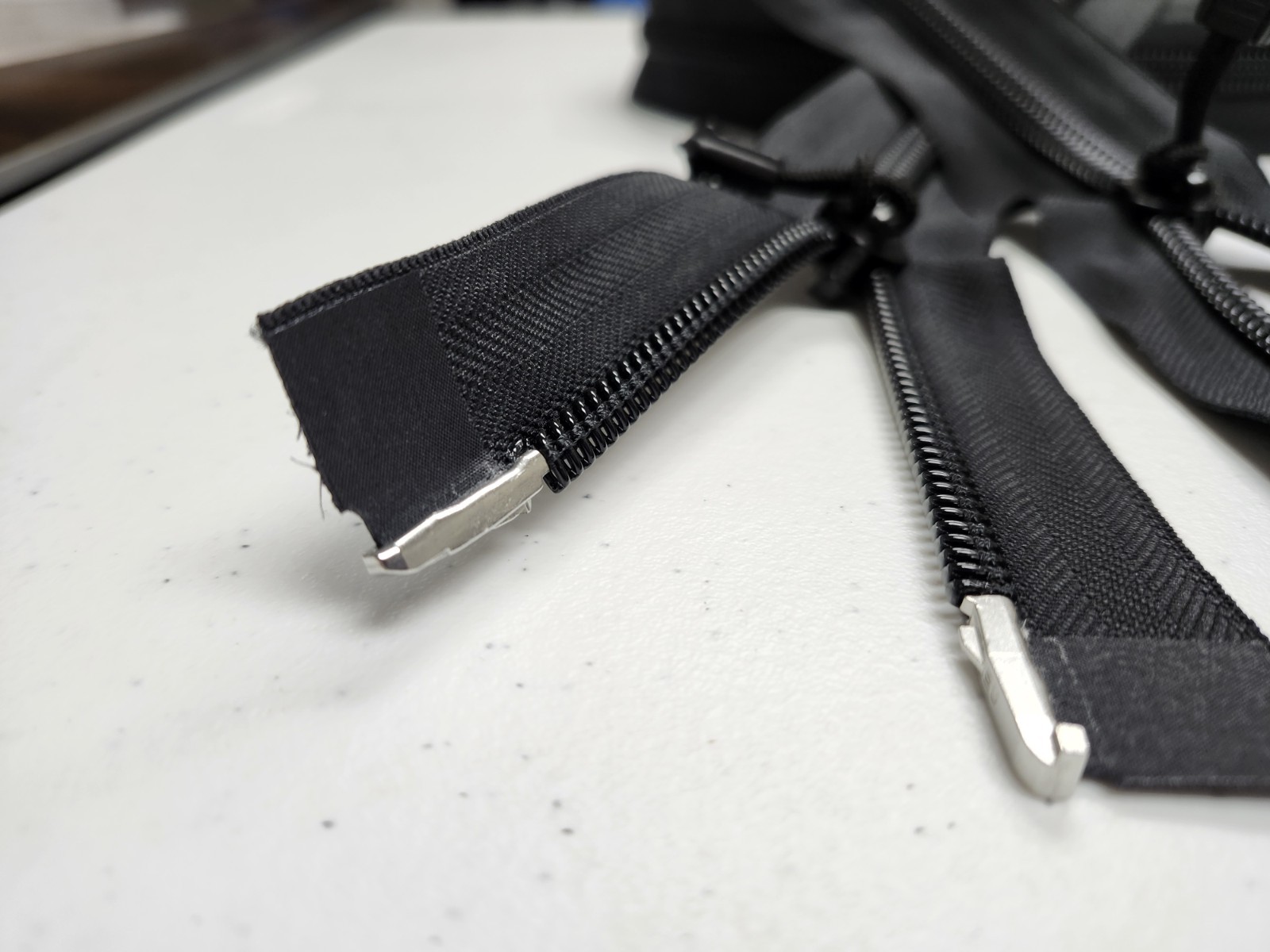 Replacement Rear Window ZIPPER – Jeep® Wrangler 1997-ON – Square Back