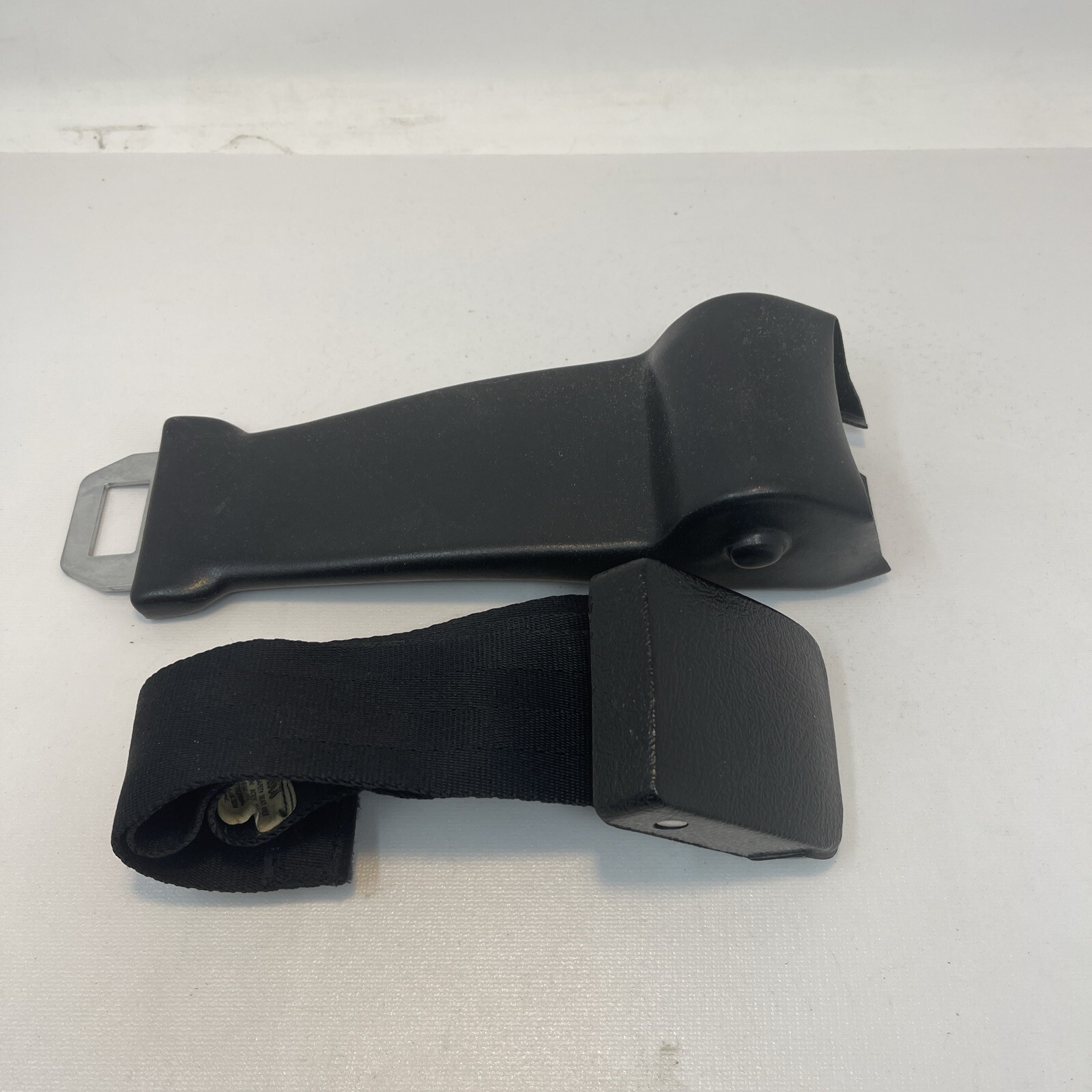 Ford Motor Co Retractor & Seat Beat 4766W7J